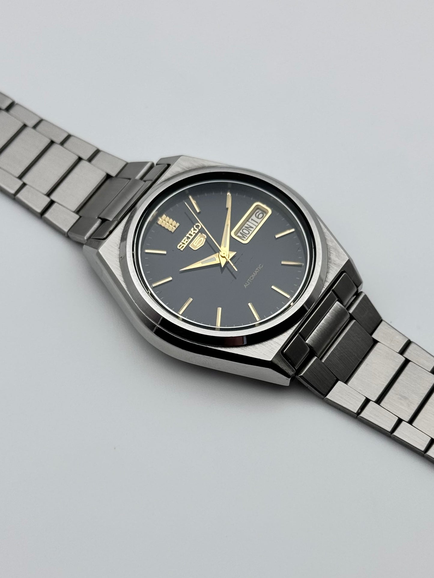 Seiko 5 Automatic Day-Date 7009-8761