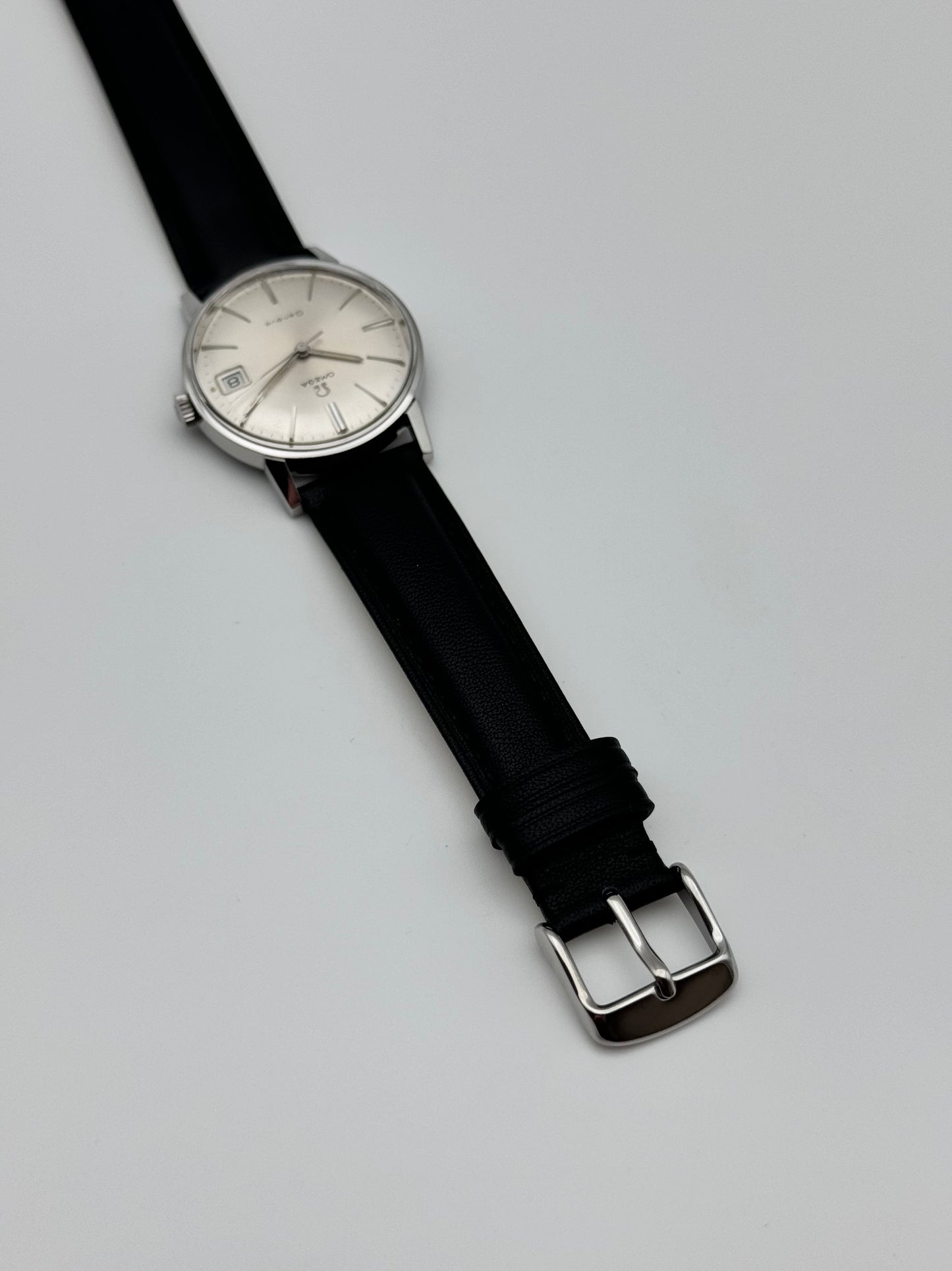 Omega Seamaster Geneve Date Manual Wind 136.011