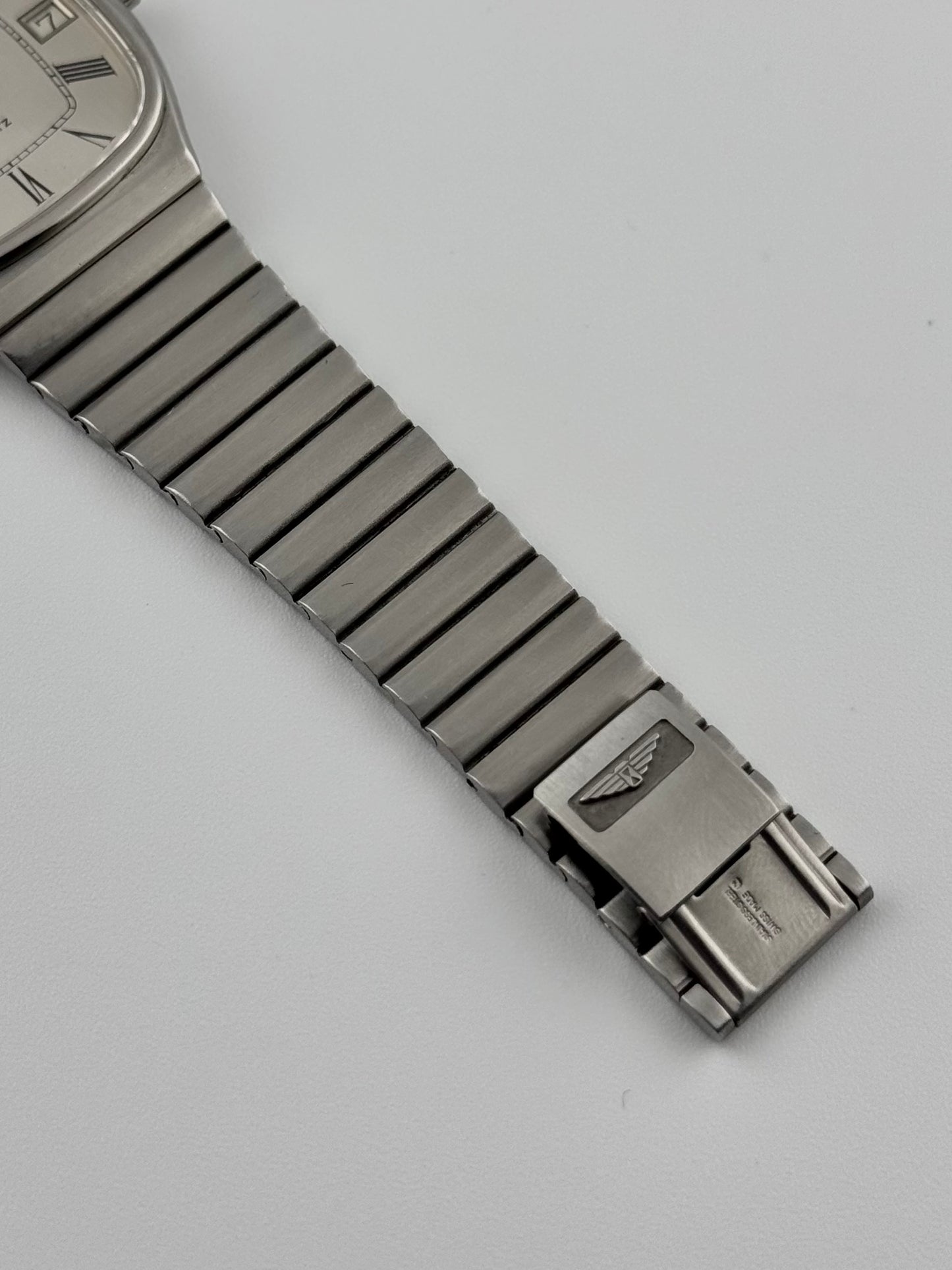 Longines Quartz Date - Integrated Bracelet