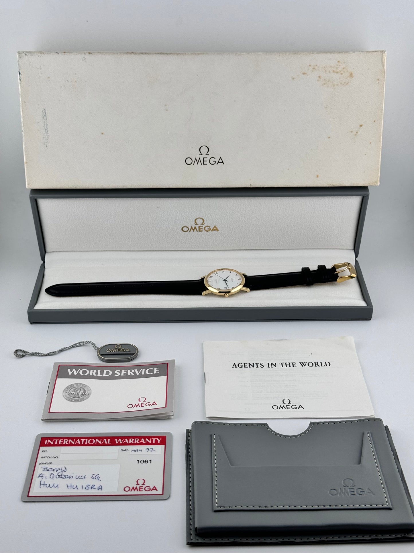 Omega Quartz Date 196.2432 18ct Gold - Box and Papers