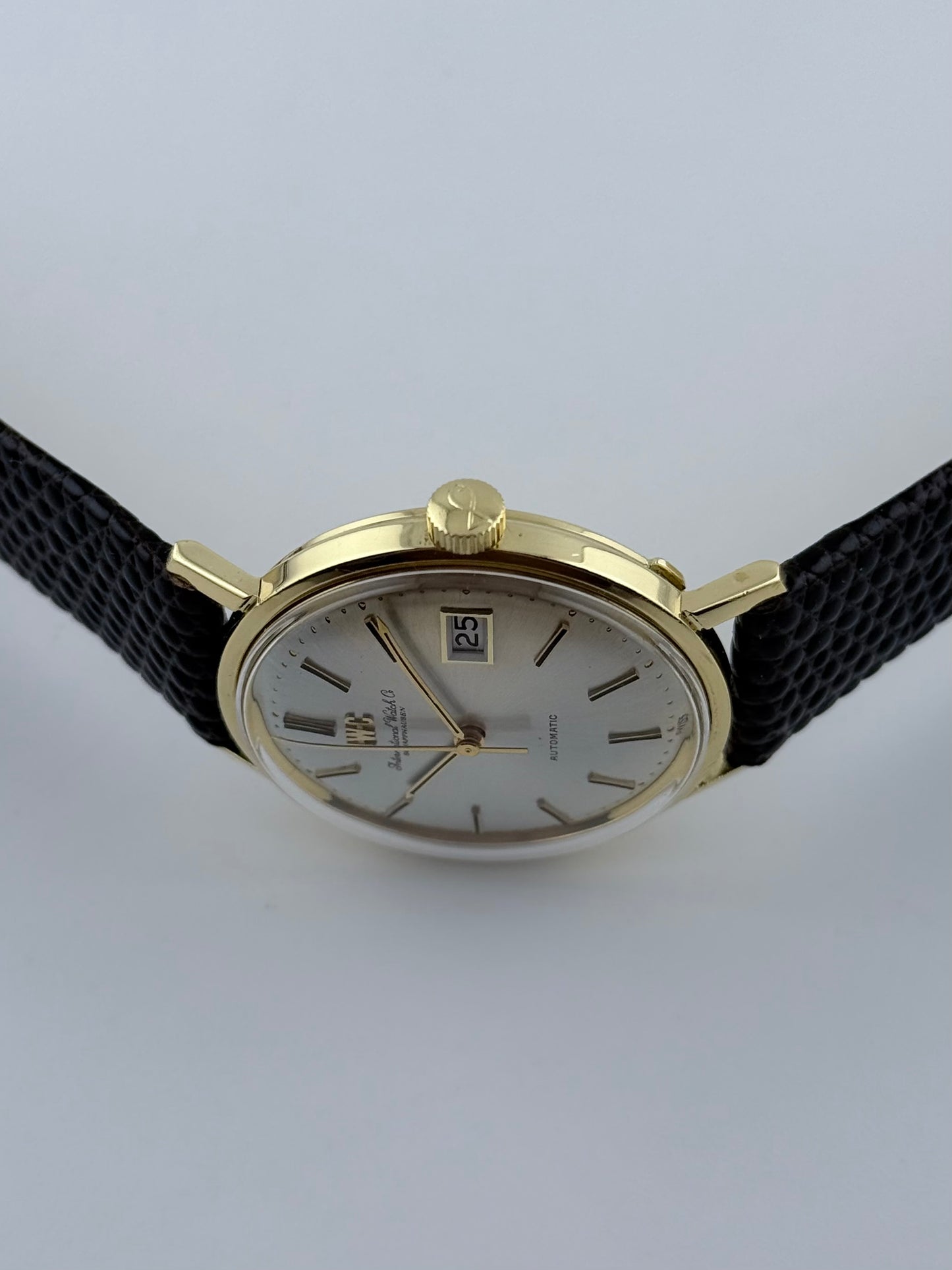 IWC Shaffhausen Automatic Date - 1818 - 18ct Gold- “Fish Crown” - OG Box