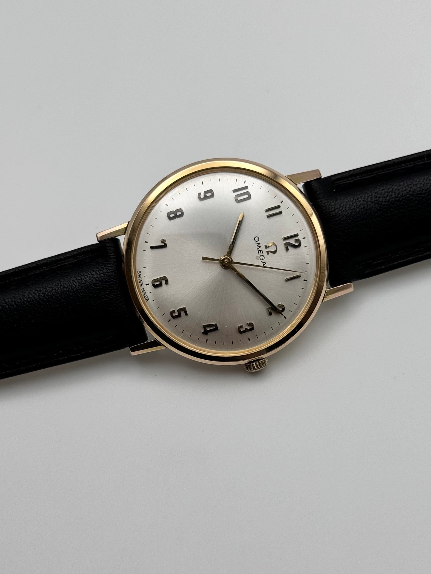 Omega Geneve Manual Wind 131.019 - Rare Arabic Dial