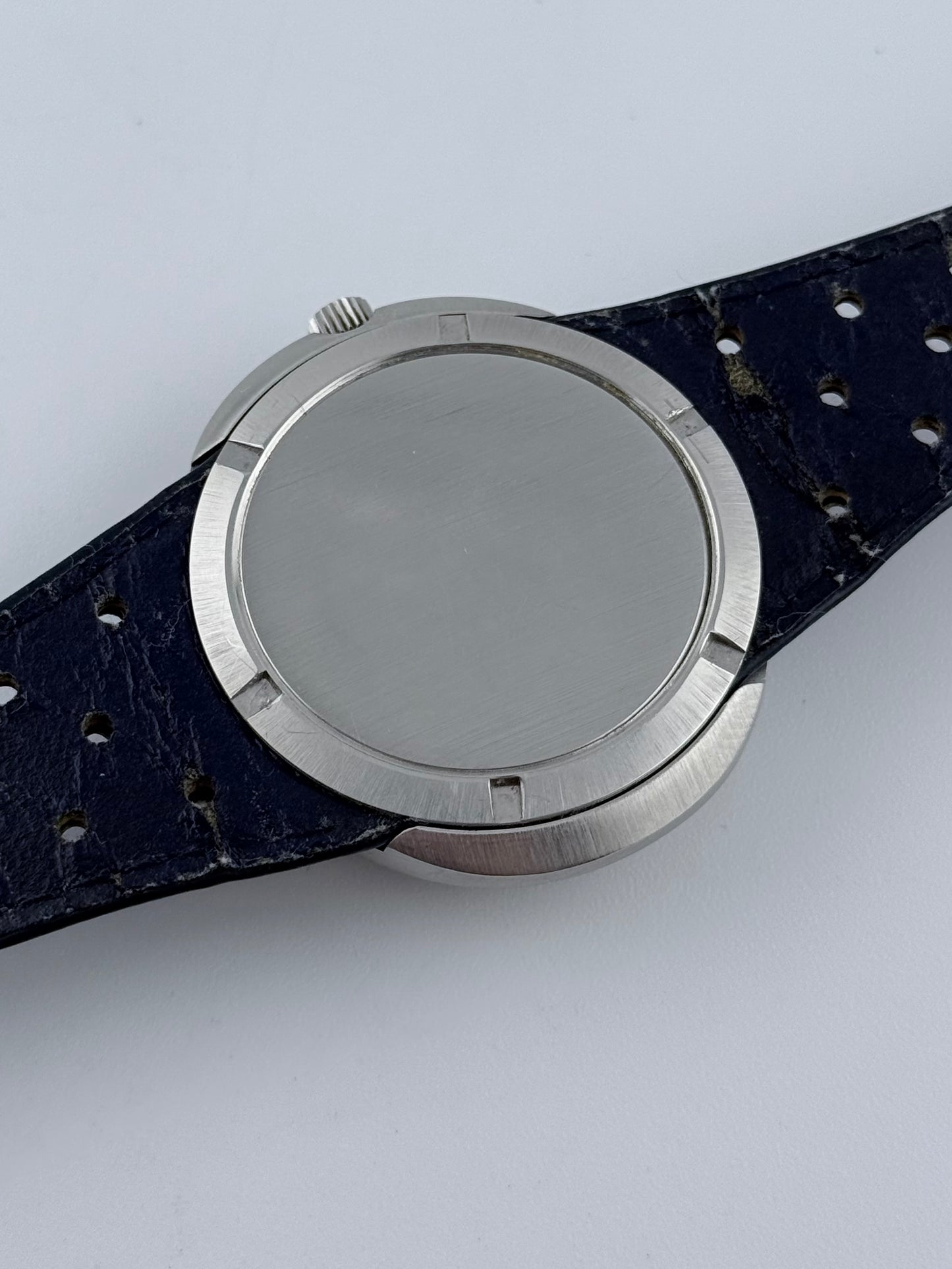 Omega Geneve Dynamic Automatic 166.039 - Near New Old Stock