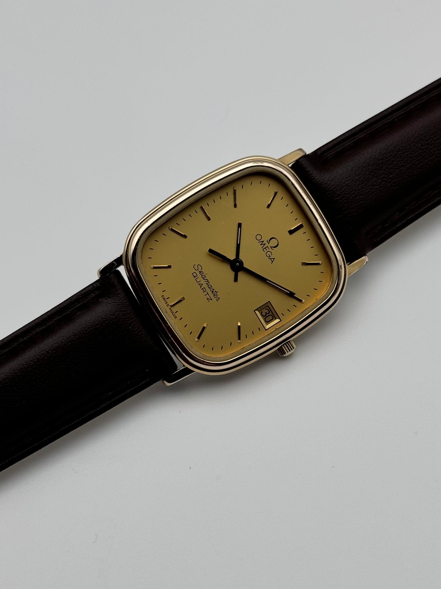 Omega Seamaster Tank Quartz Date 196.0267