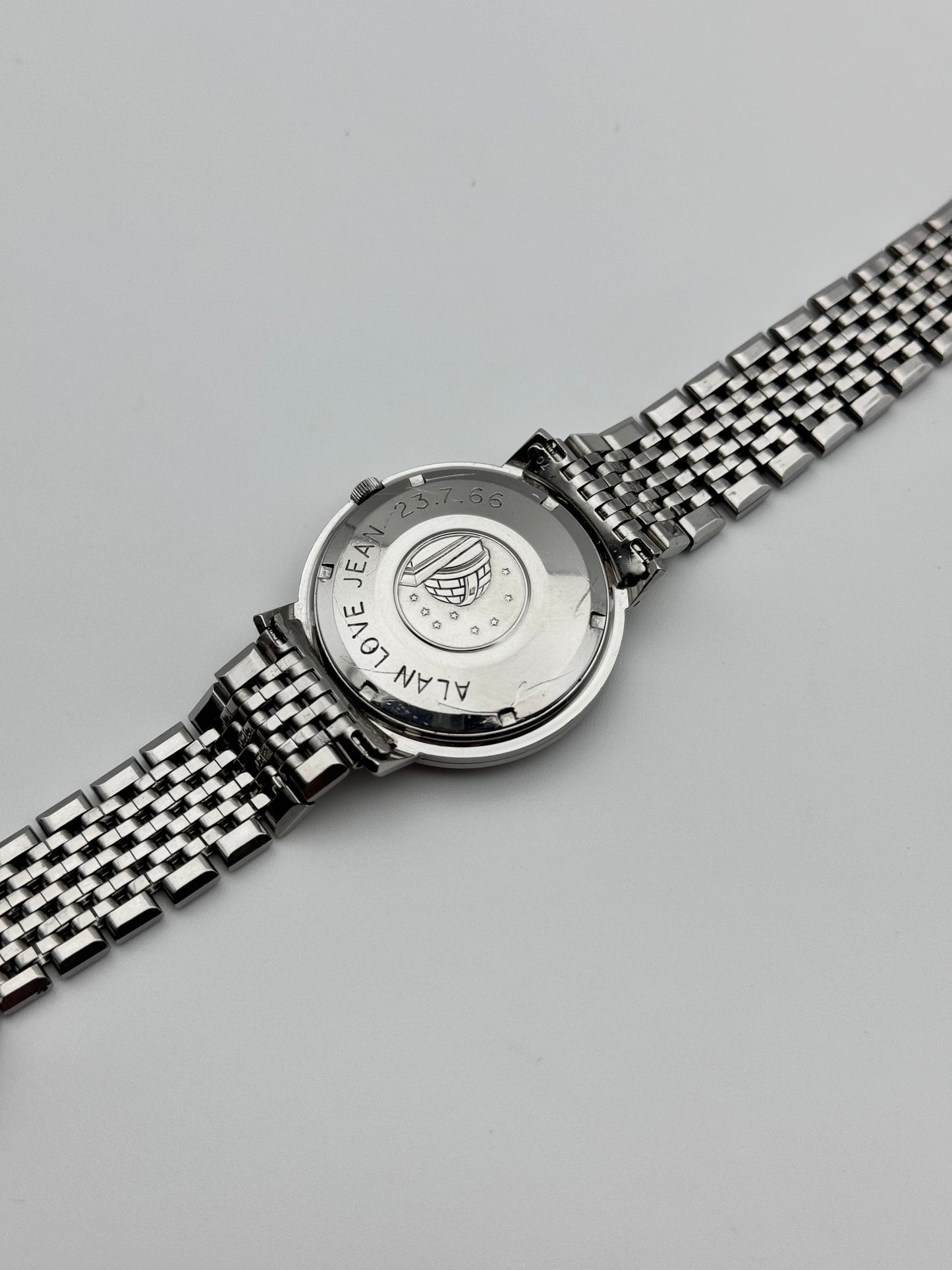 Omega Constellation Pie Pan Chronometer Automatic Date  - 168.004 Original Bracelet