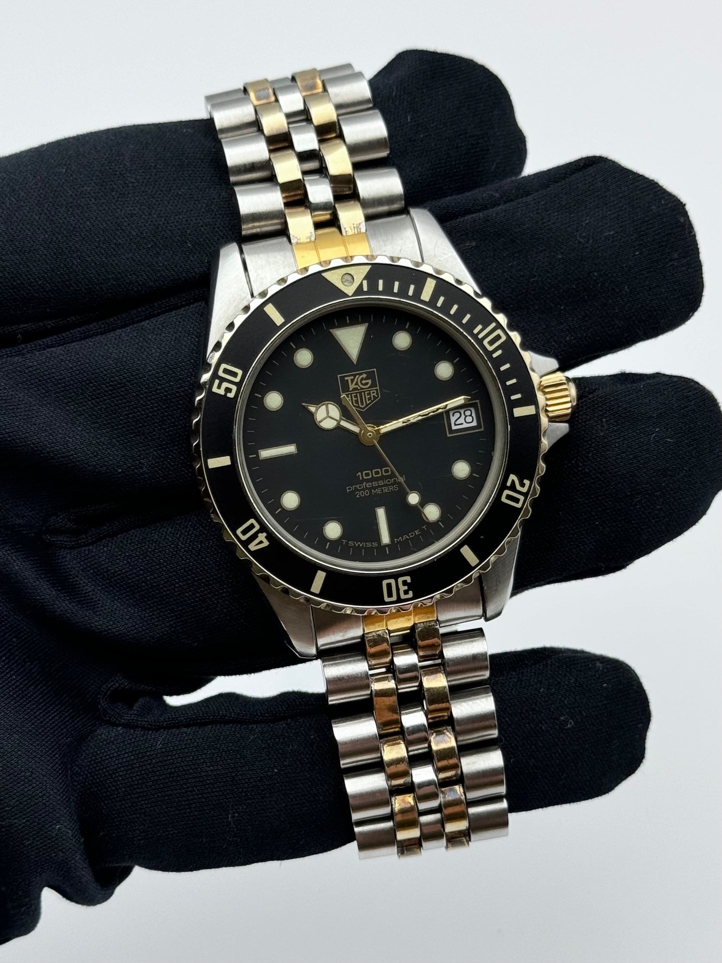 Tag Heuer Professional 1000 Quartz Date 980.020