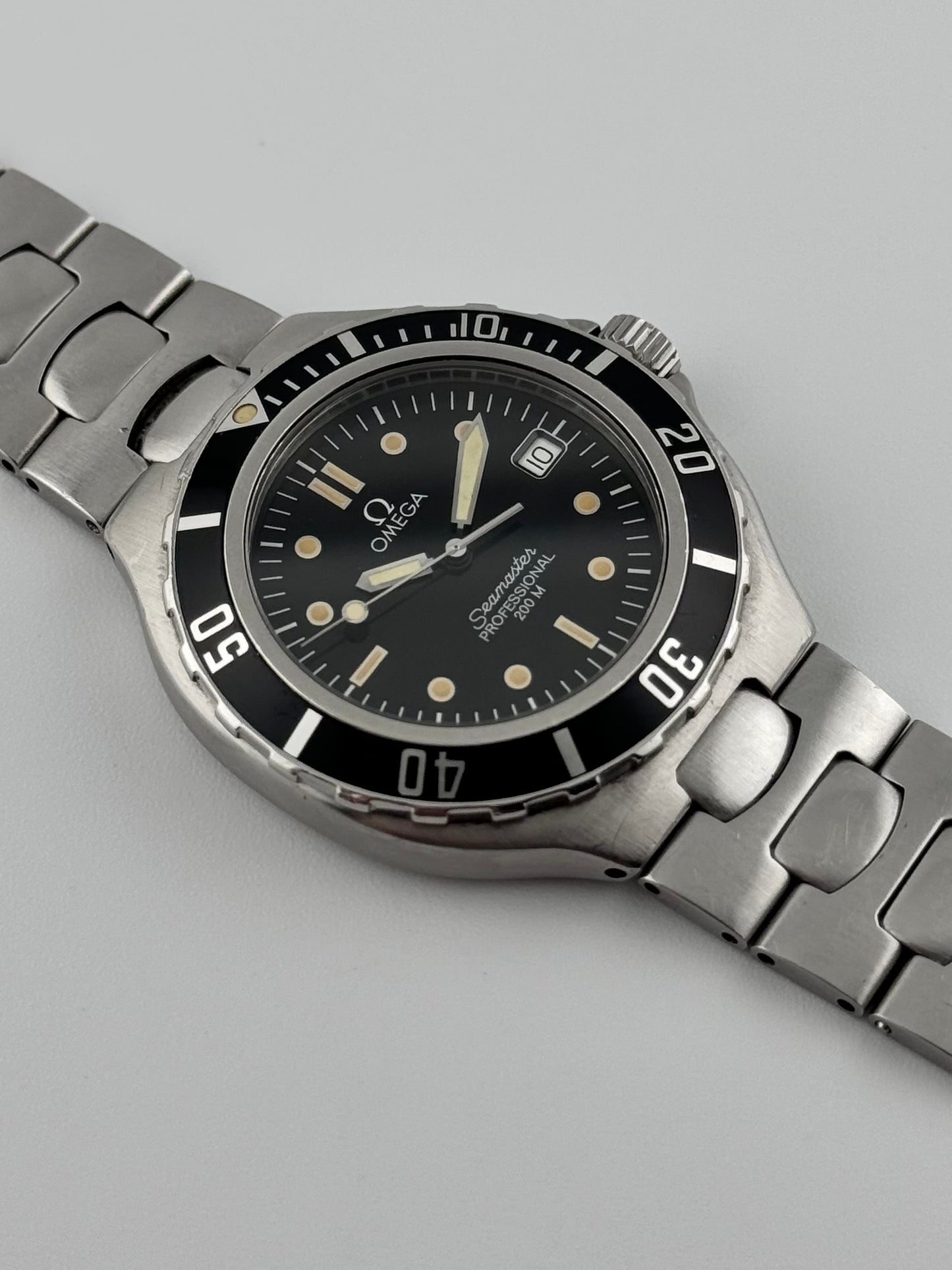 Omega Seamaster 200 Quartz Pre Bond - 396.1062