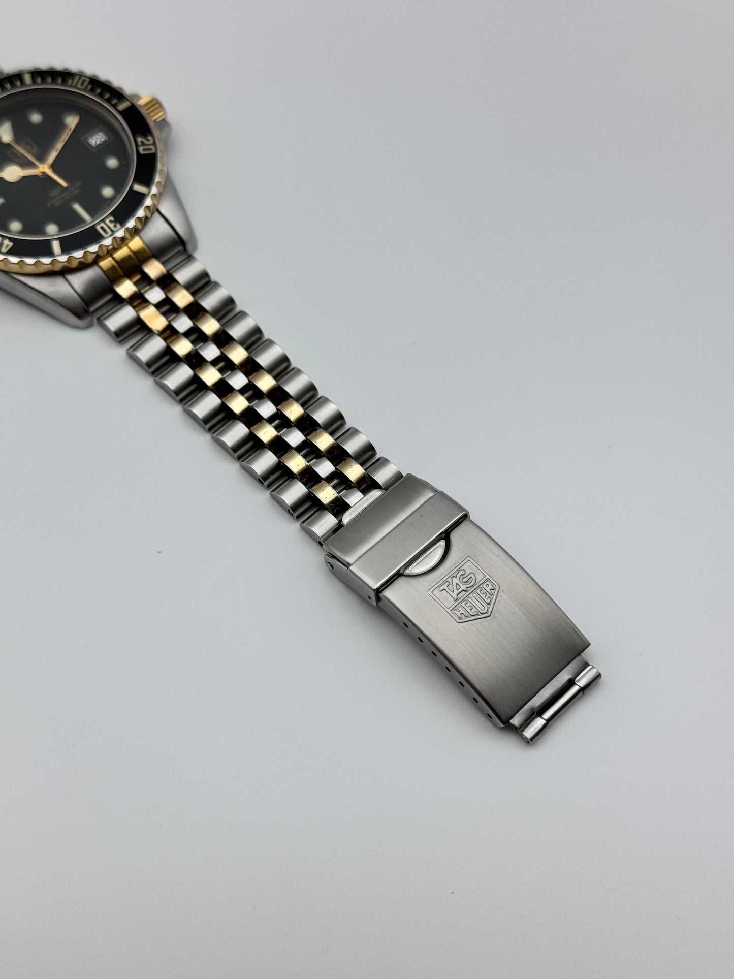 Tag Heuer Professional 1000 Quartz Date 980.020