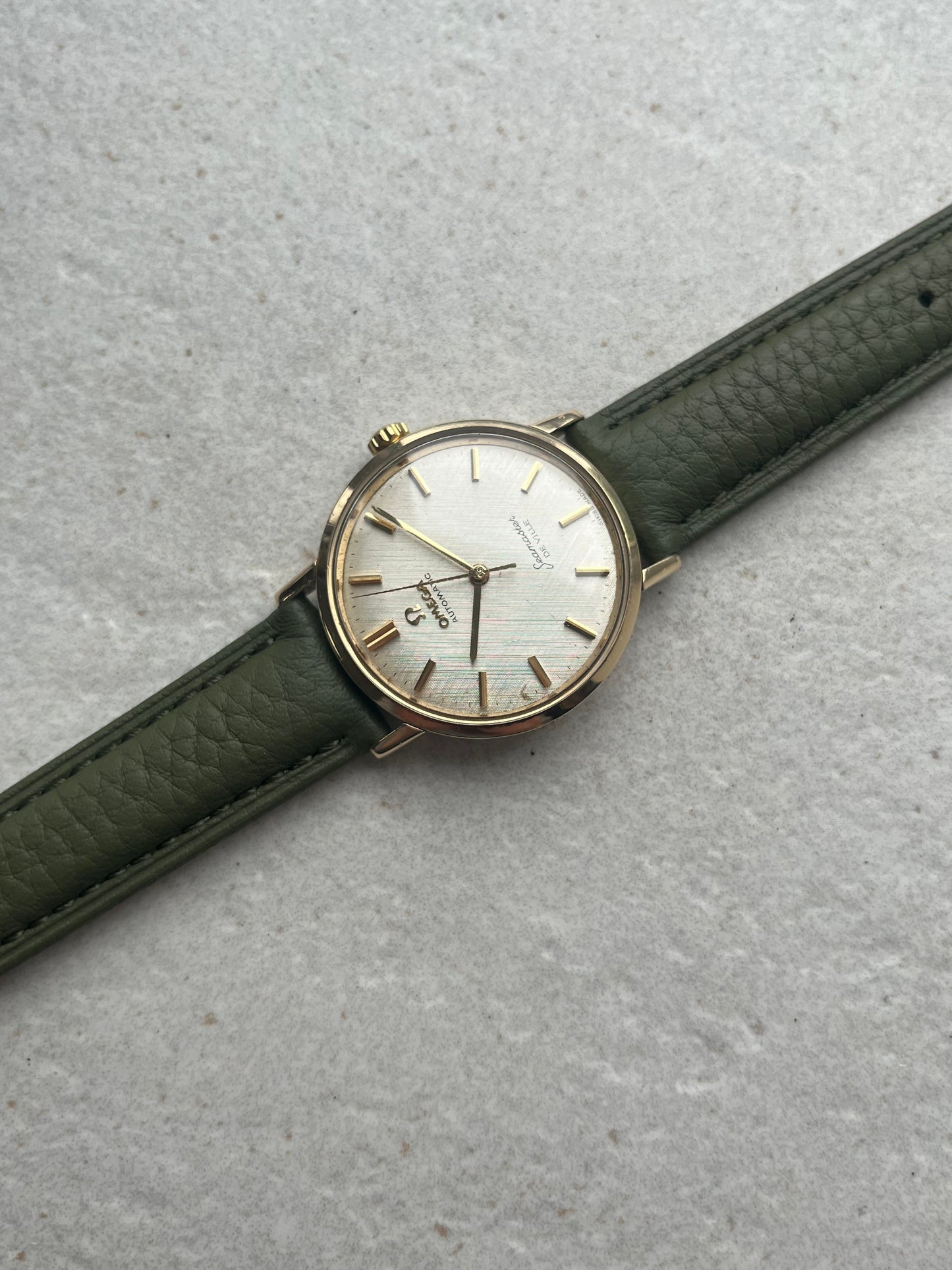Omega Seamaster DeVille 9ct Solid Gold Linen Dial