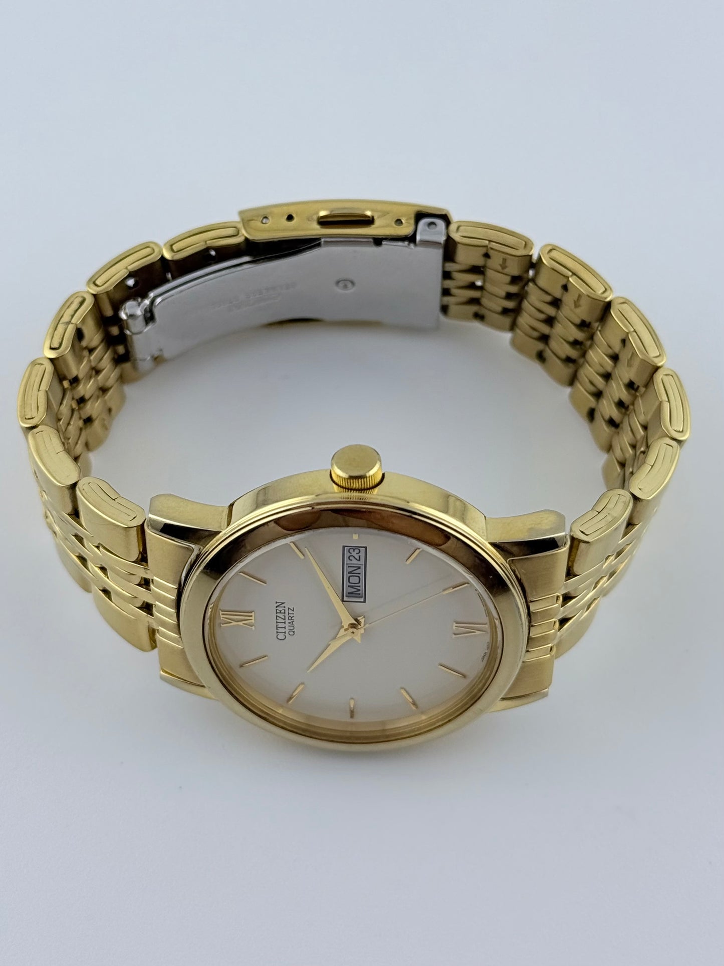 Citizen Quartz Day-Date 2500-S035201