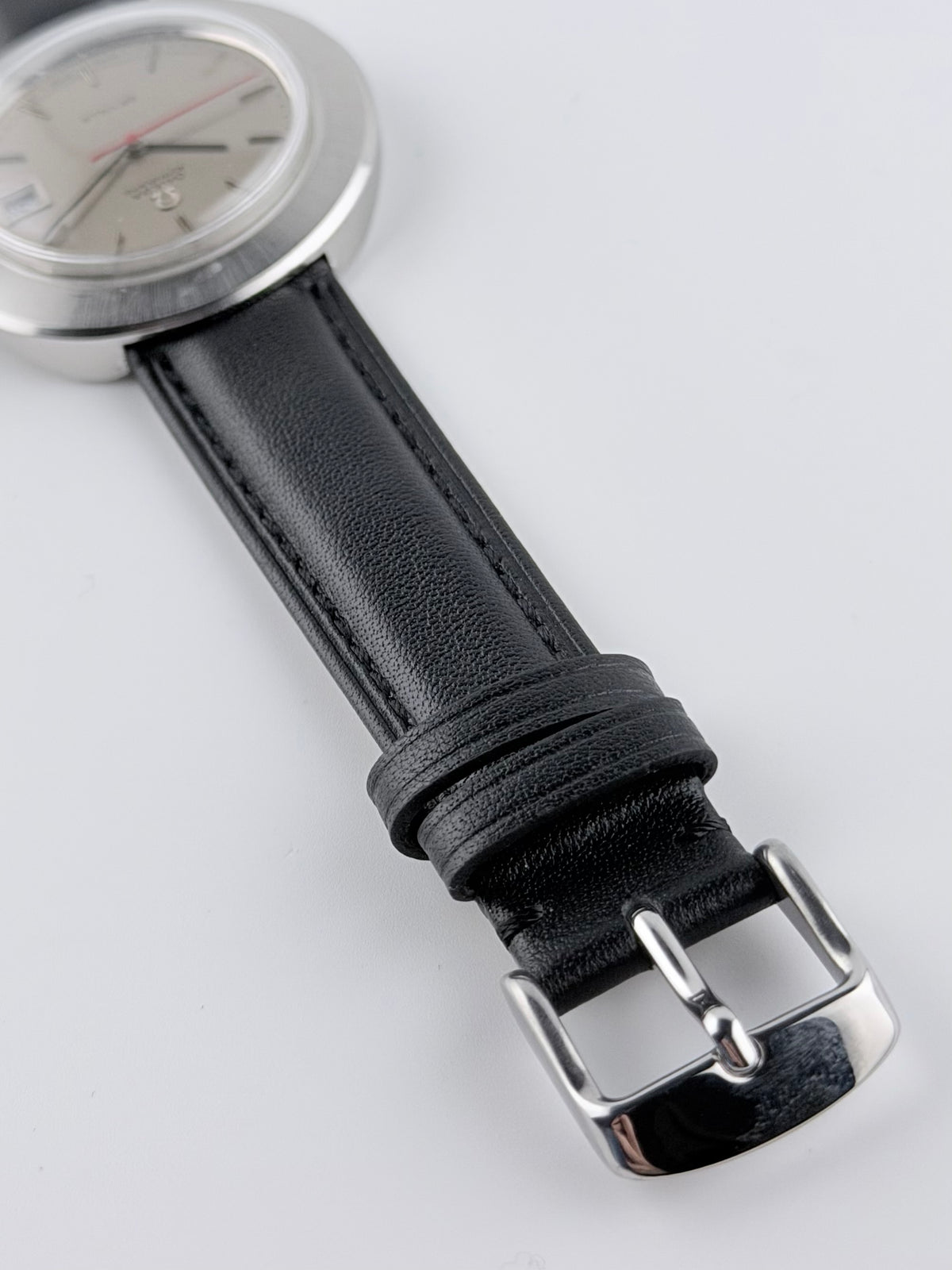 Omega De Ville Automatic Date 166.0094 - Rare UFO style