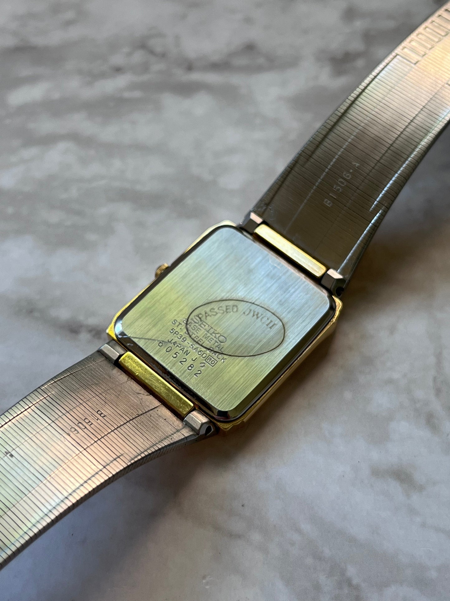 Seiko Tank Quartz Carbon Dial 5P39-5A60