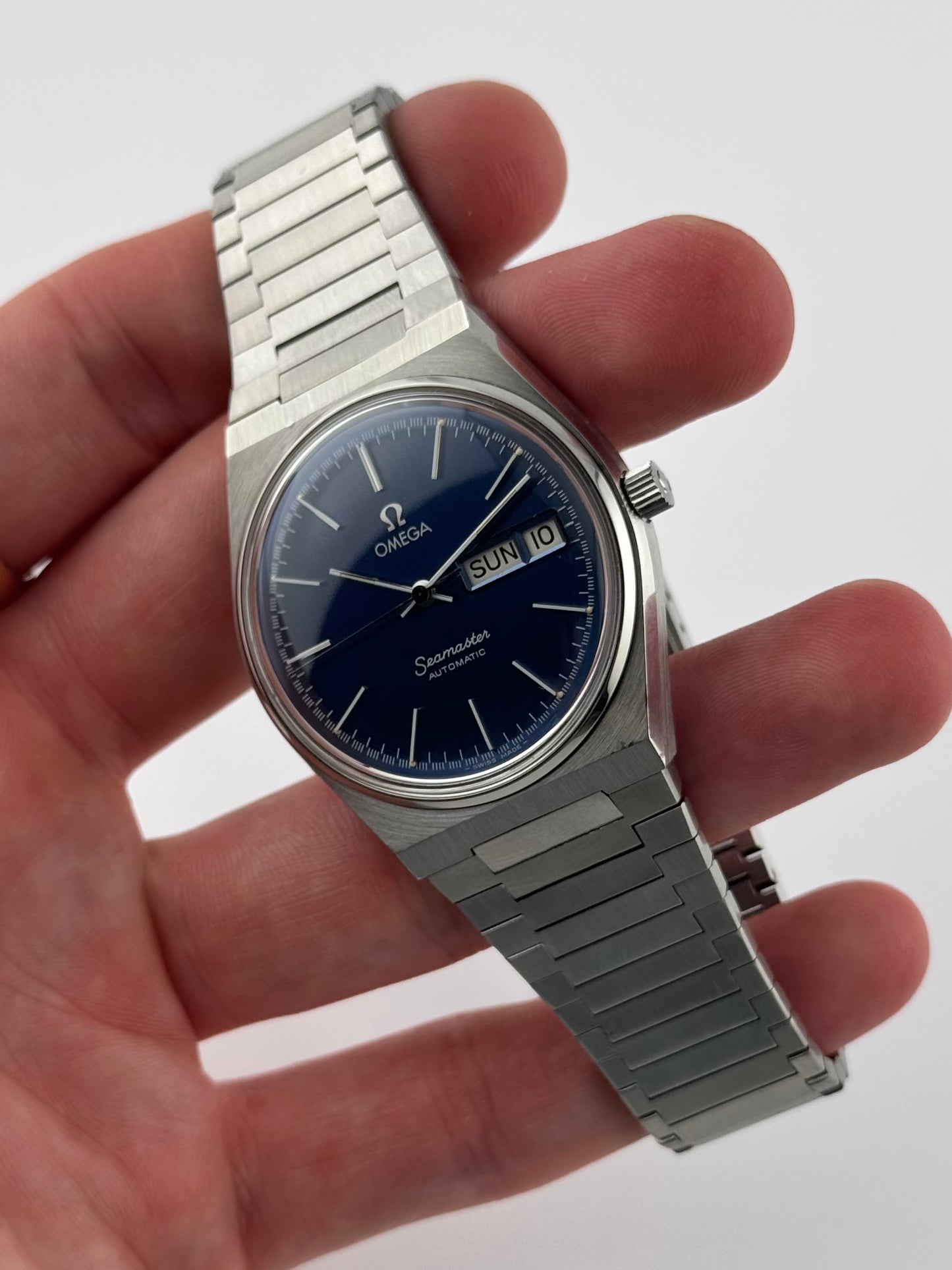 Omega Seamaster - Blue Dial - Box and Papers - 166.0215 - Rare