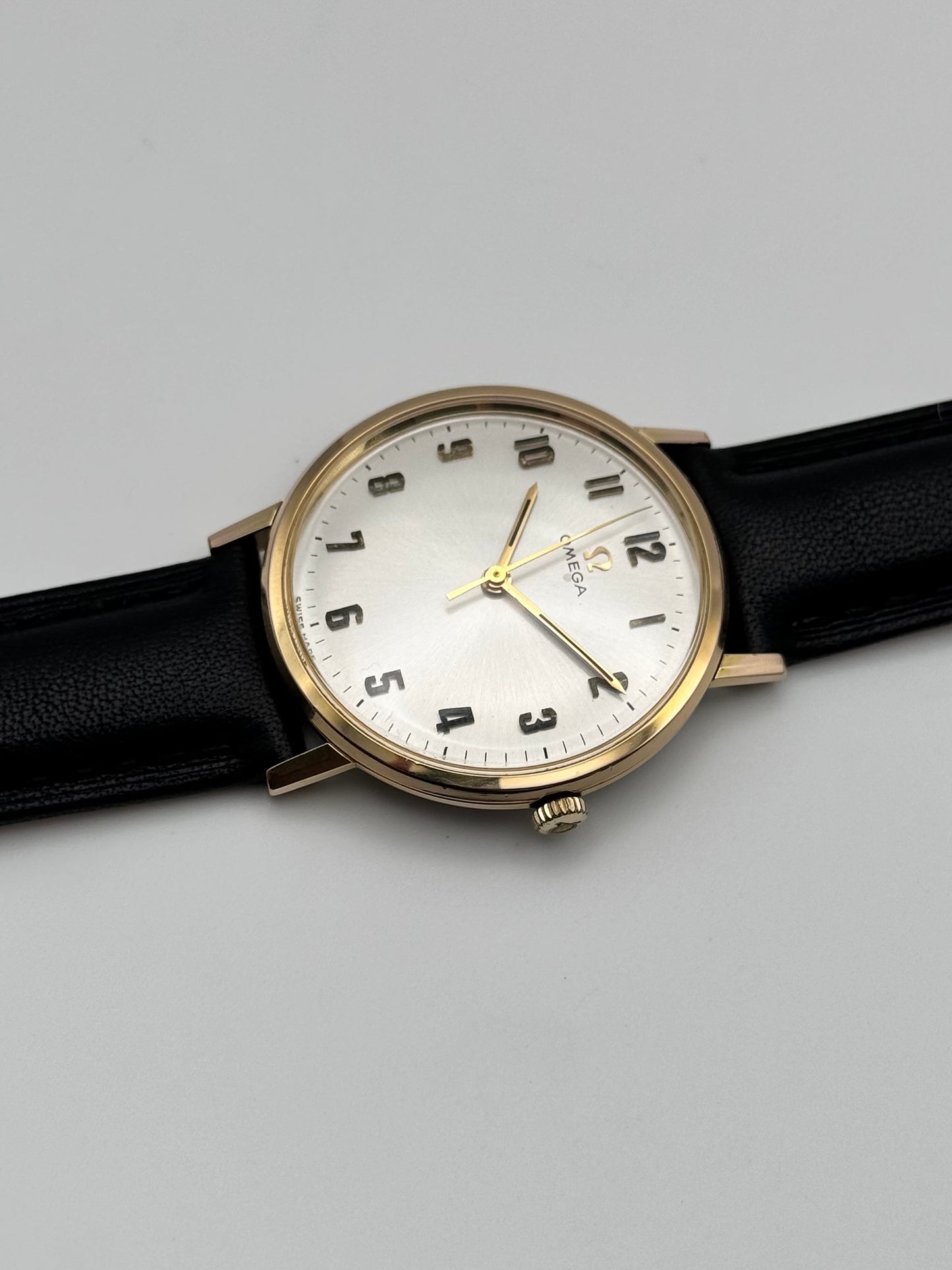 Omega Geneve Manual Wind 131.019 - Rare Arabic Dial