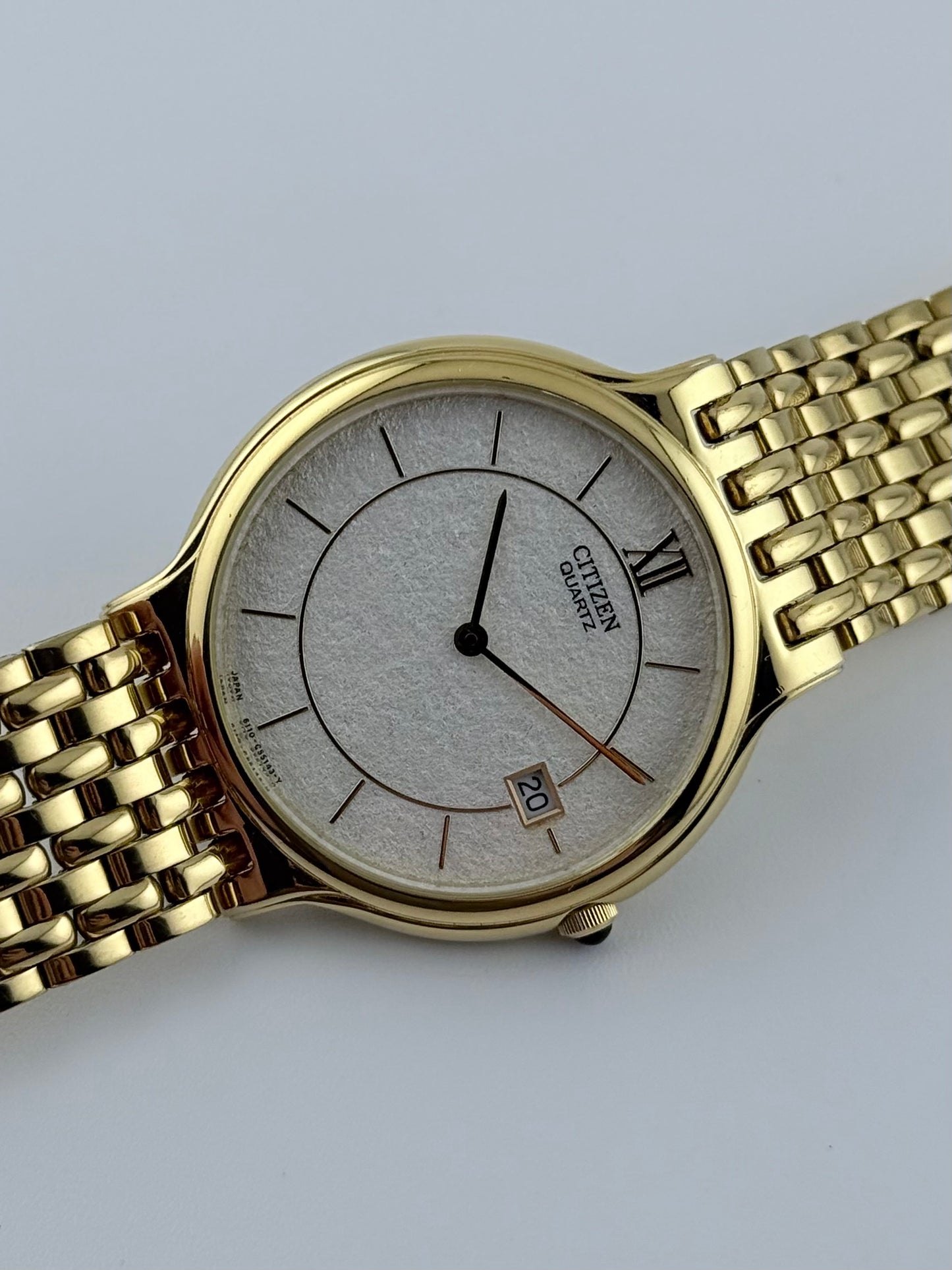 Citizen Quartz - Date 6115 - G10827 K