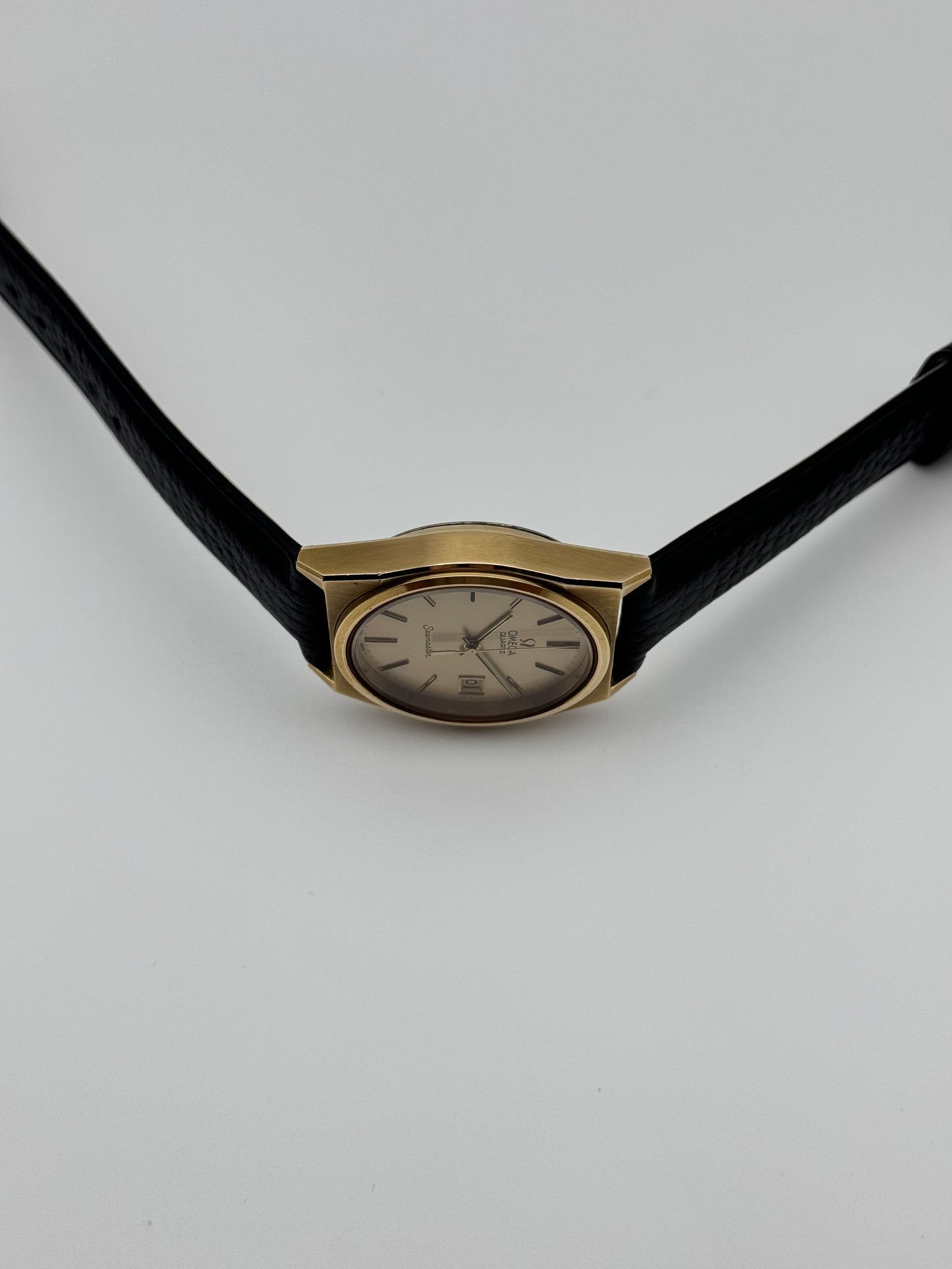 Omega Seamaster Quartz Date 196.0088