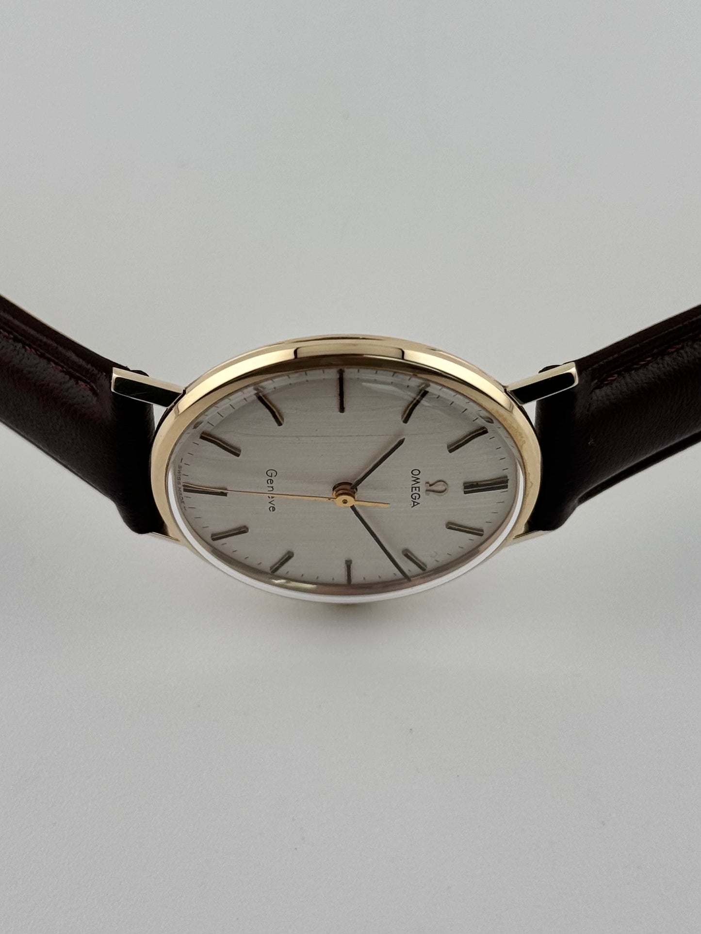 Omega Geneve Manual Wind 9ct Gold 131.25016