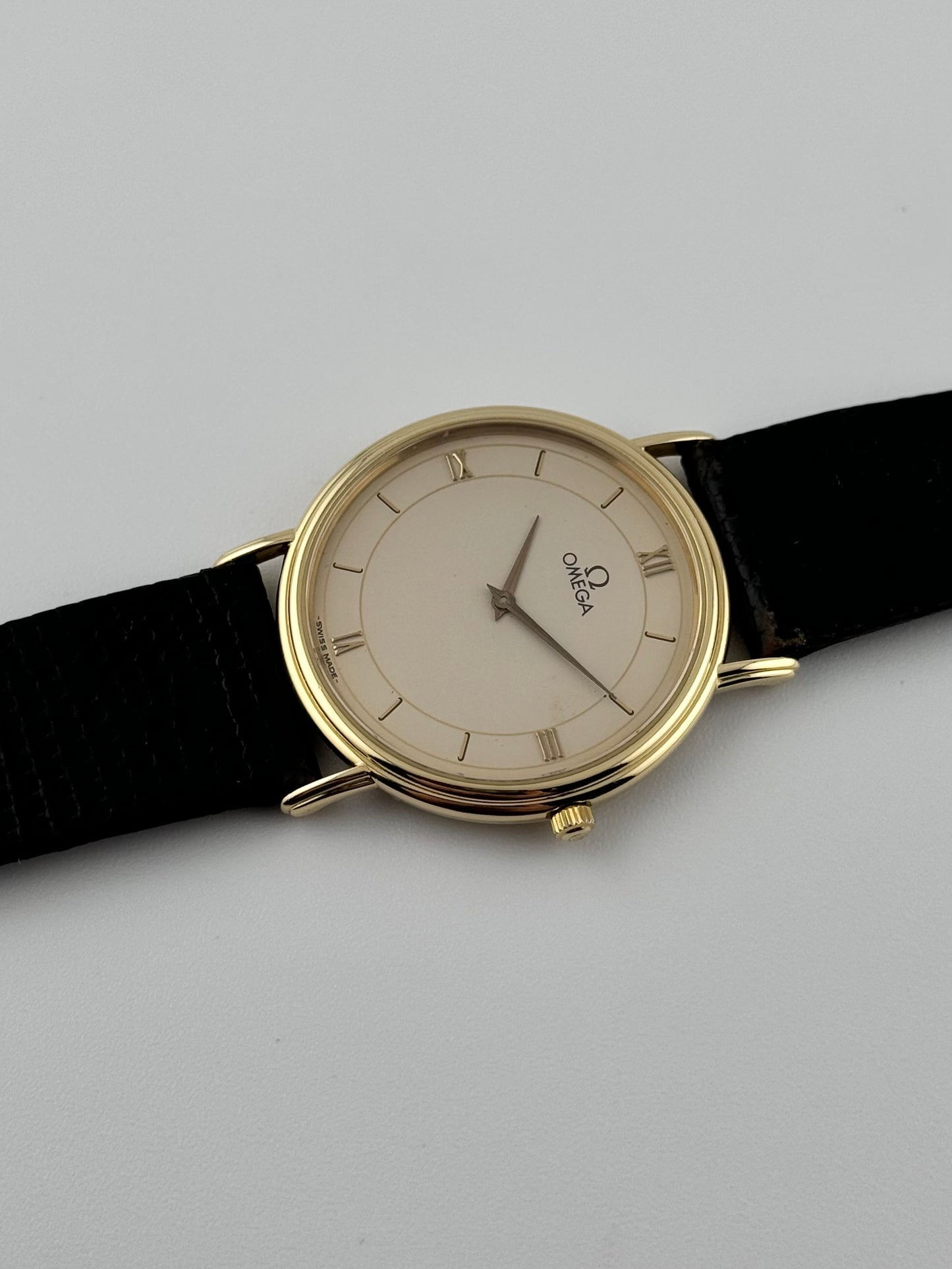 Omega De Ville Clasique Ultrathin Quartz 18ct Yellow Gold - 195.784