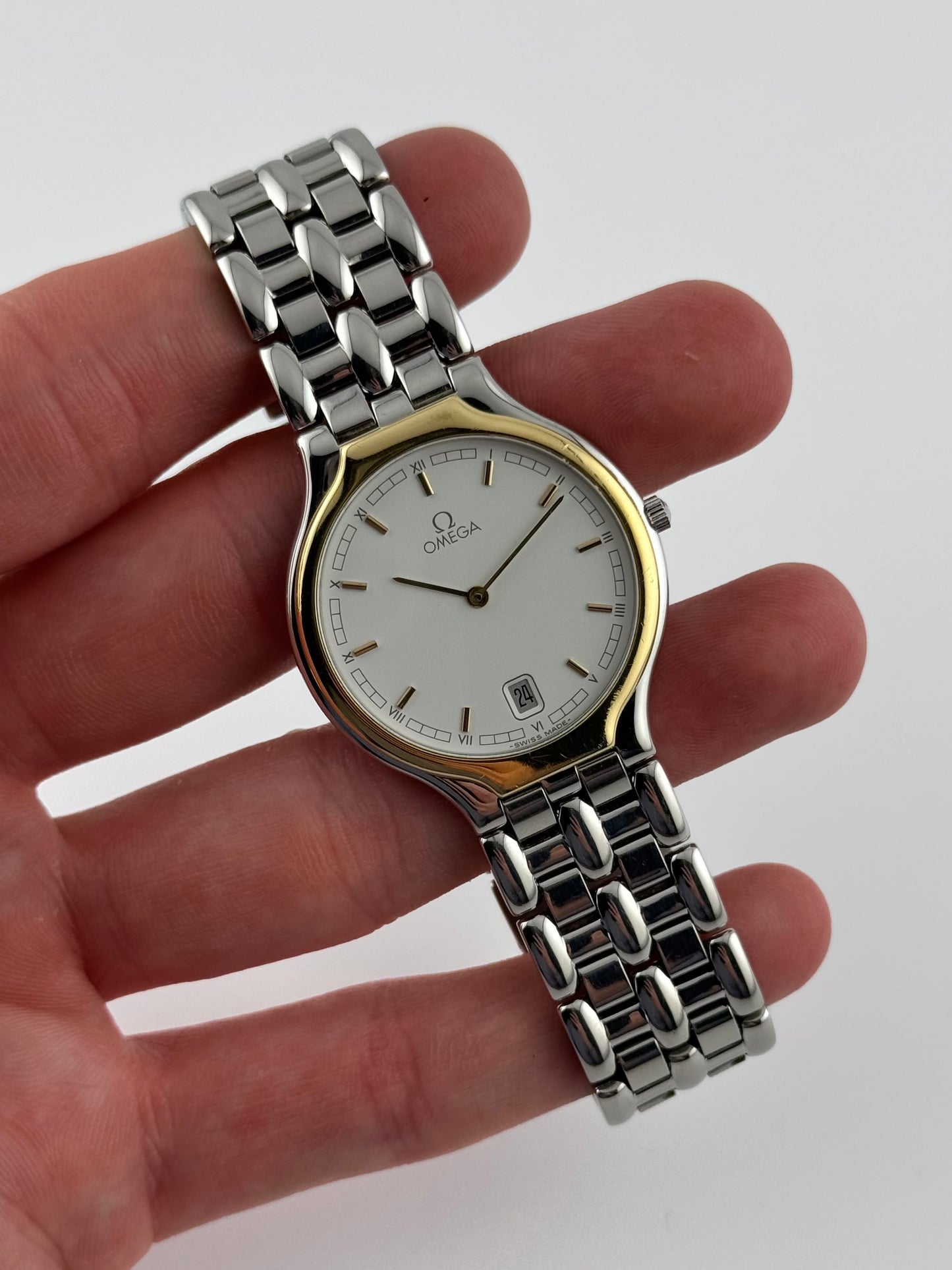 Omega De Ville Quartz Date 396.1016 with Papers
