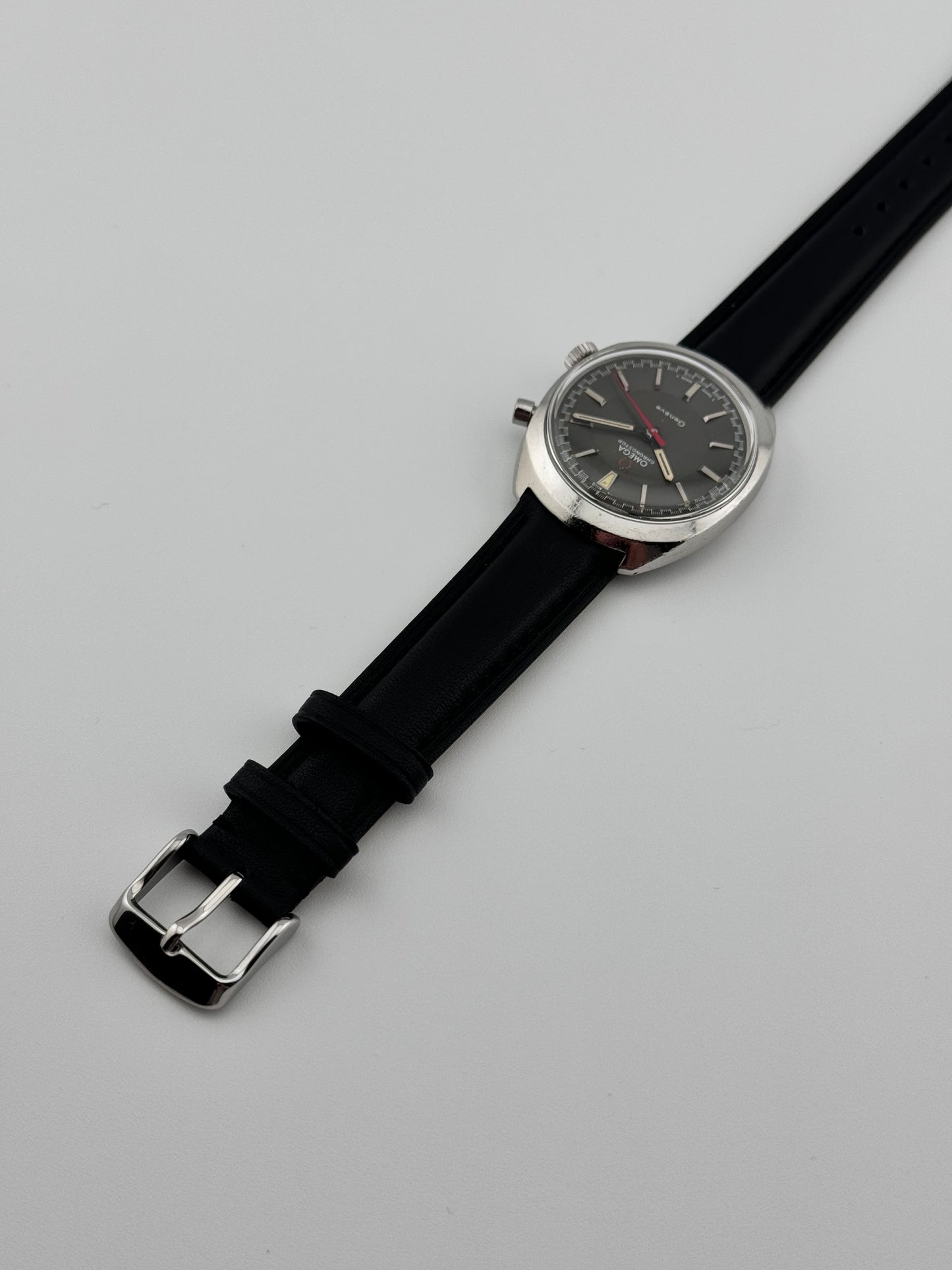 Omega Geneve Chronostop Manual Wind - 146.009 - Rare Red Hand