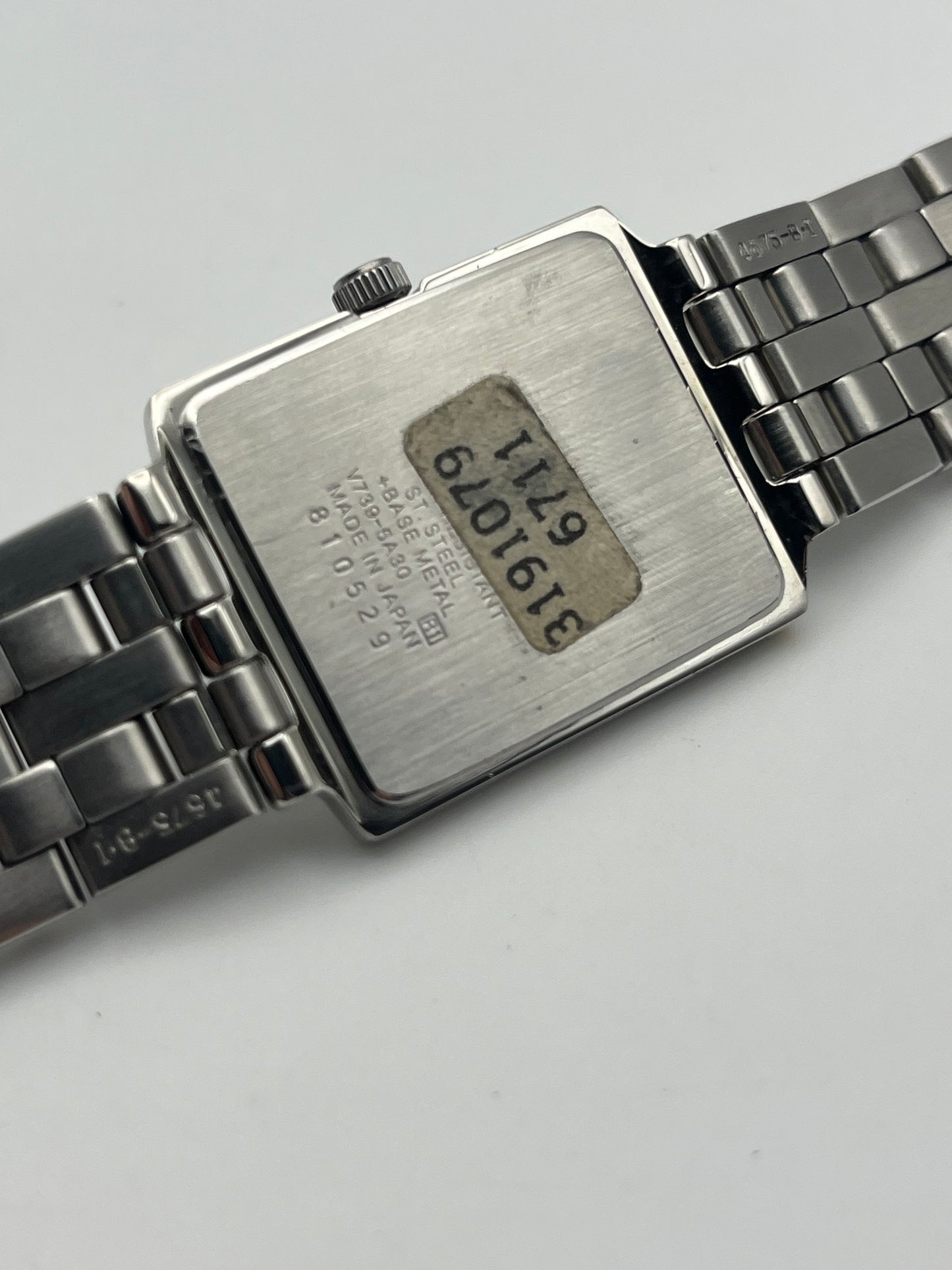 Seiko Tank Quartz date - V739-5A30