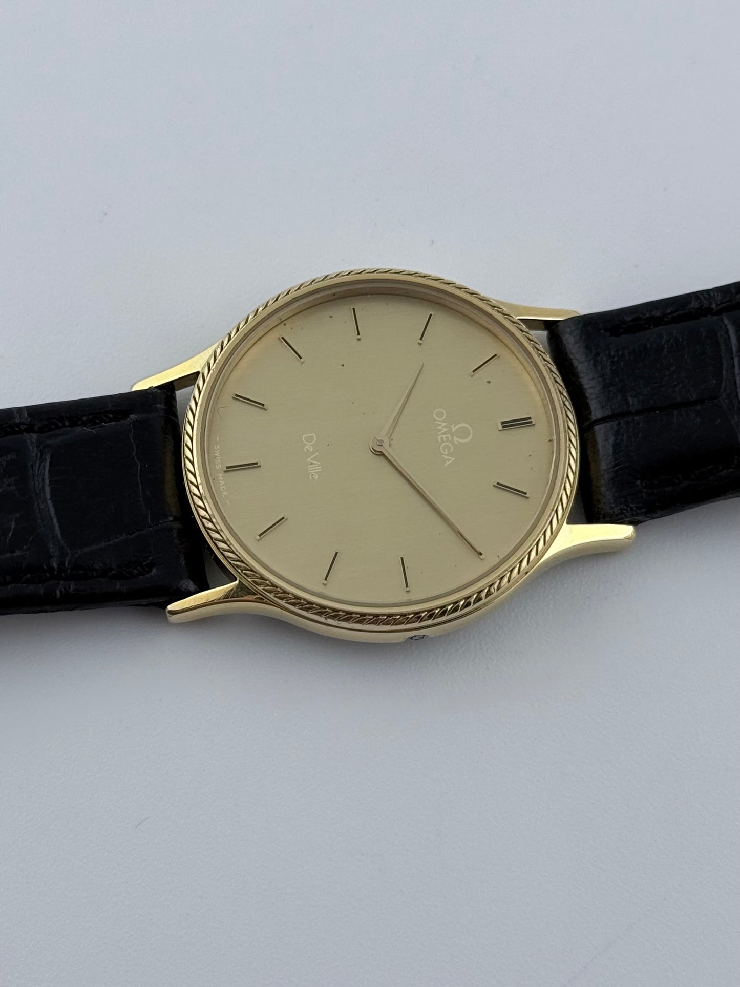 Omega De Ville Quartz - Rare Bezel and Hands - Box & Papers Full Set