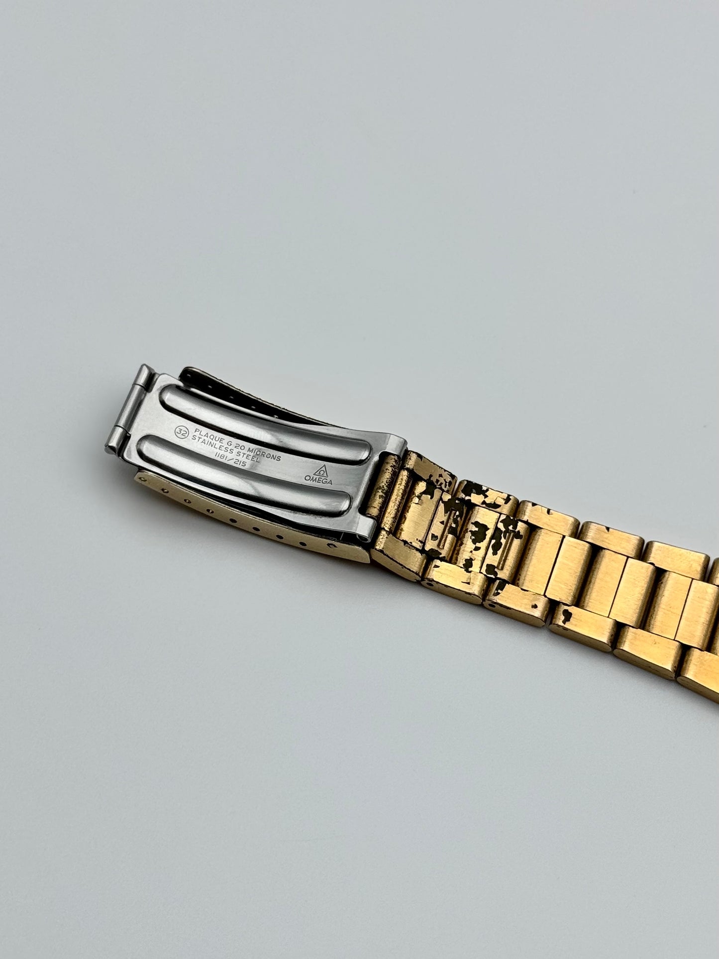 Omega Geneve Manual Wind Date 136.0103