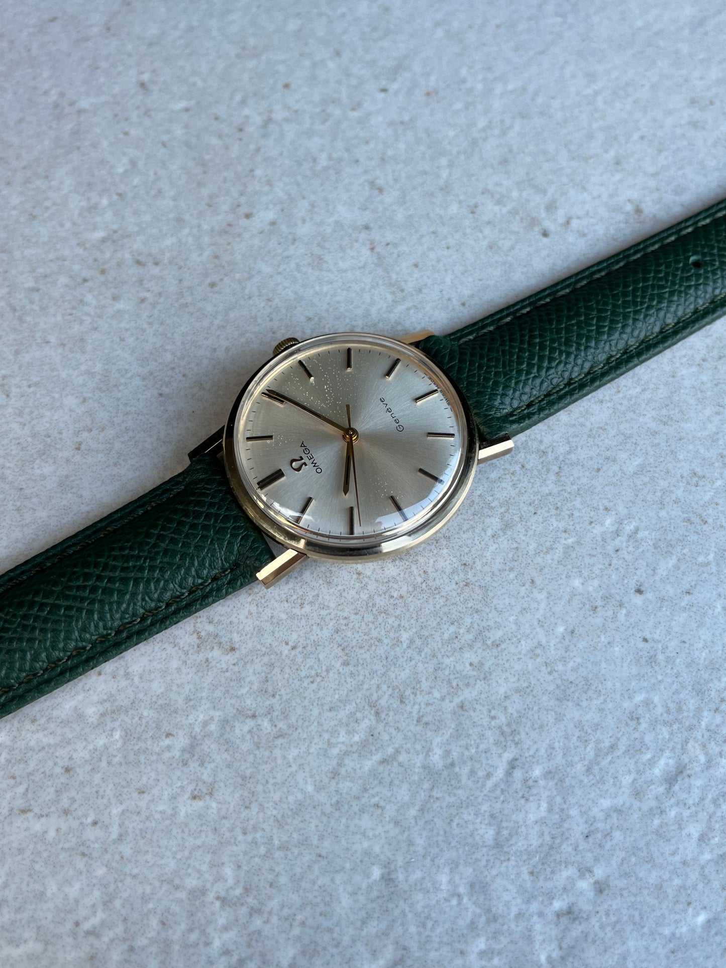 Omega Geneve Manual Wind 9ct Gold 131.25018