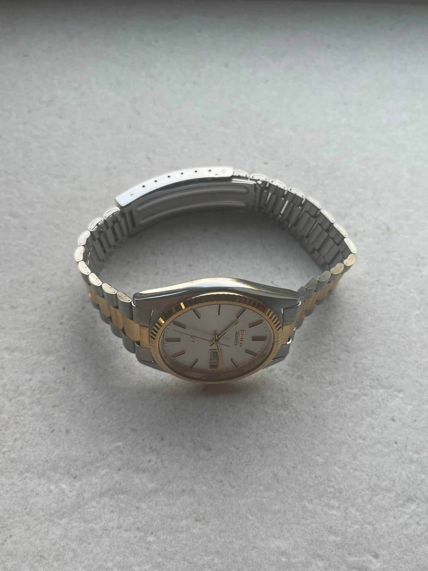 Seiko SQ Quartz Day-Date 6923-8080