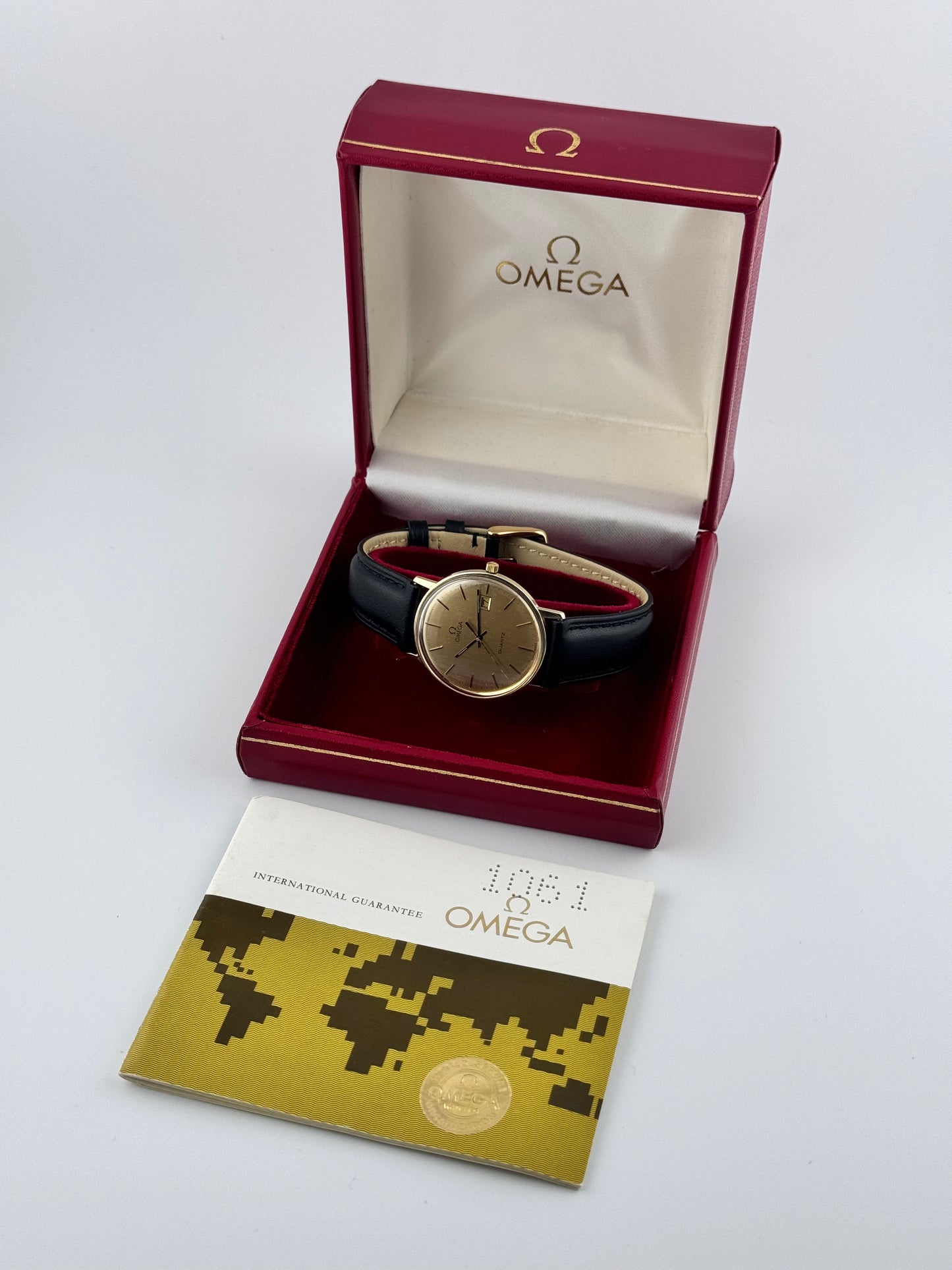 Omega Quartz 9ct Solid Gold Calibre 1340 Quartz - Box and Papers