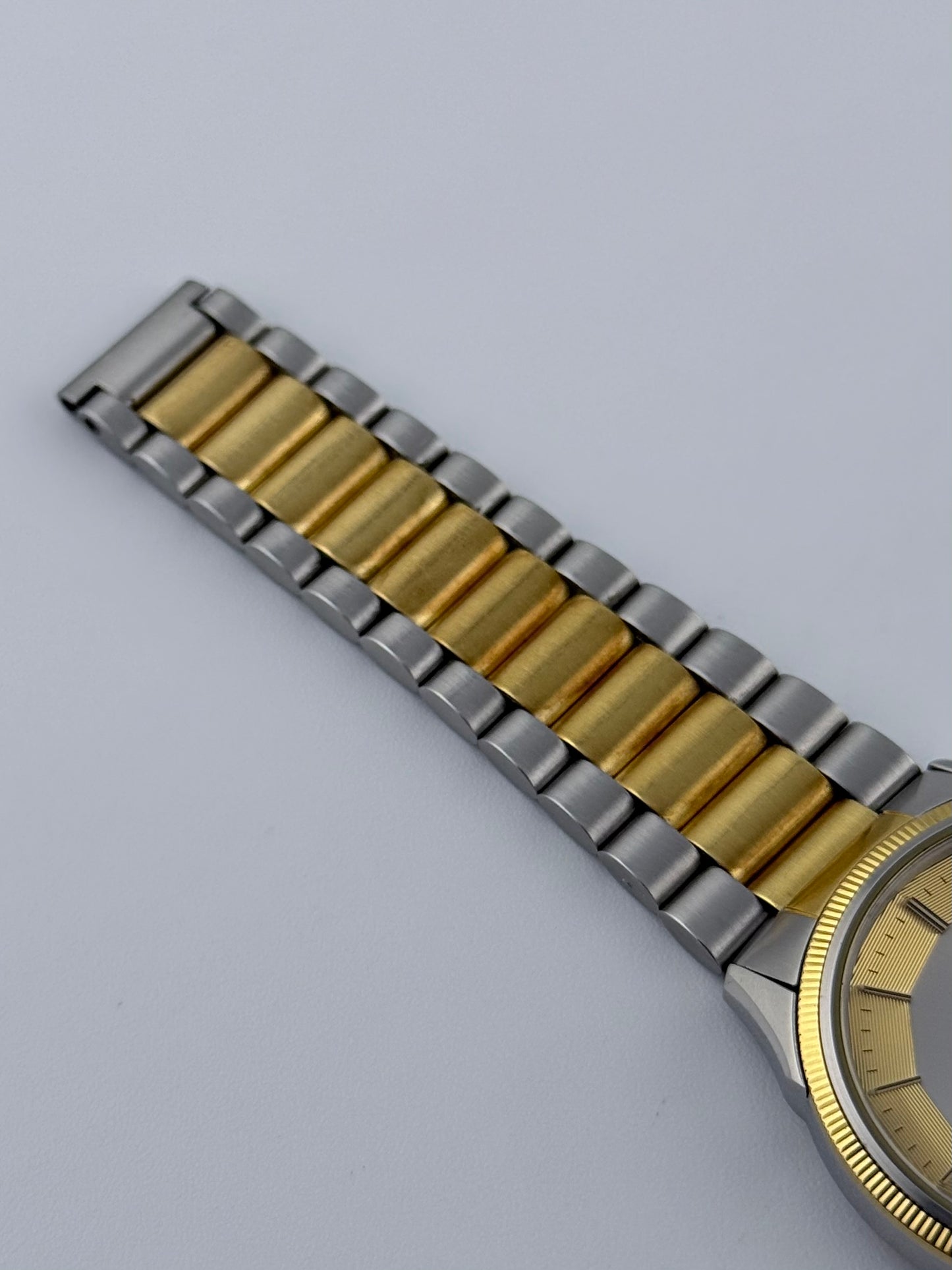 Omega Seamaster Quartz Date - 196.0189 - Rare Pie-Pan Dial