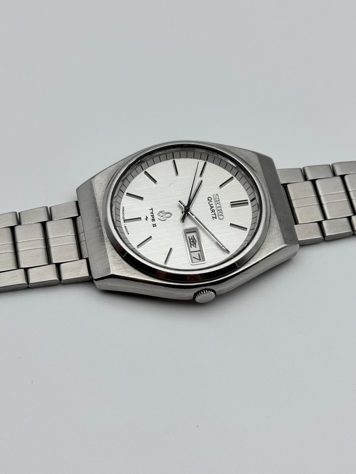 Seiko Type II Quartz JDM Day-Date - 7123-8010 - Rare Dial