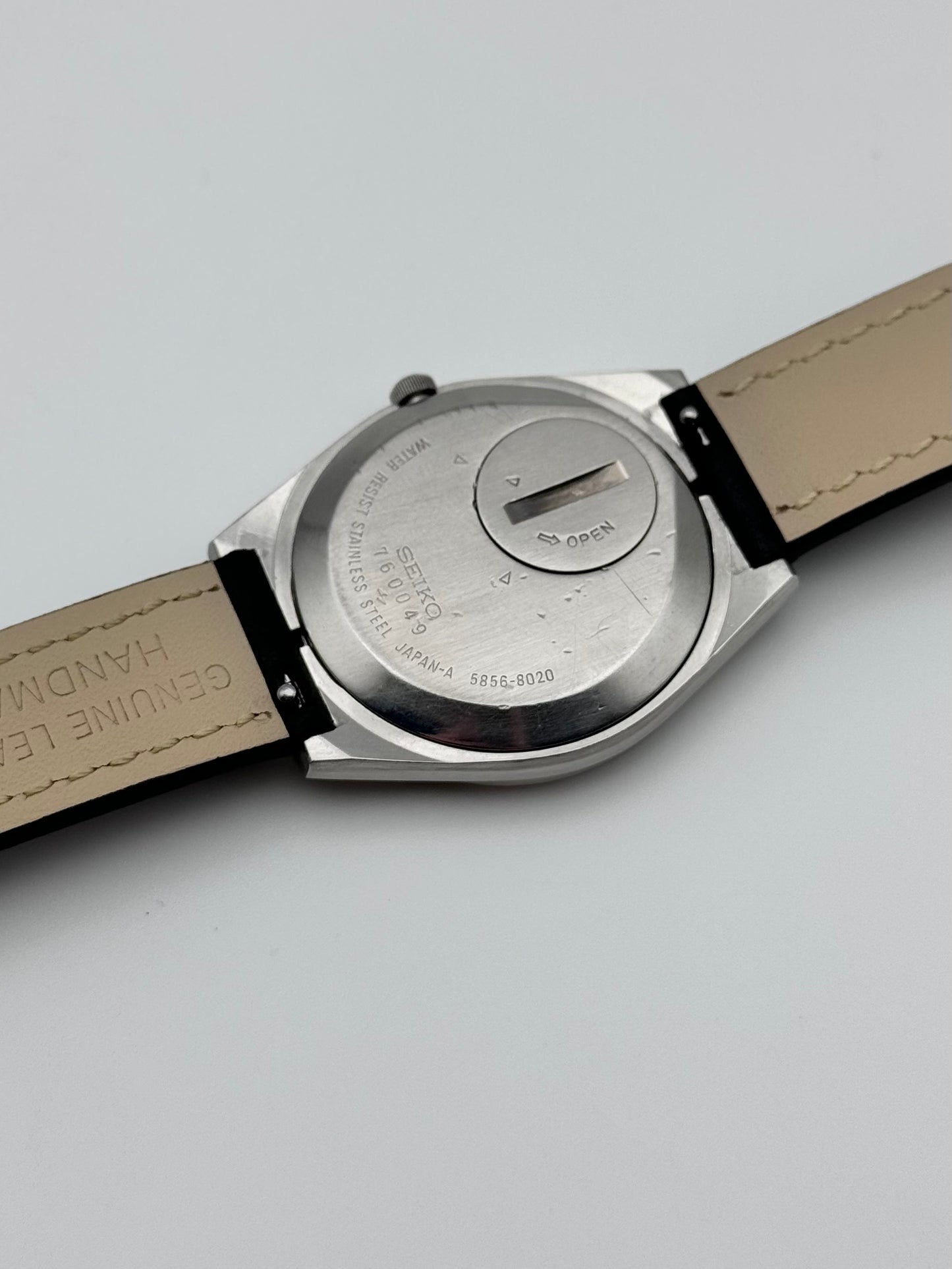 Seiko King Quartz JDM Japanese Day-Date - 5856-8020 - Rare Textured Dial