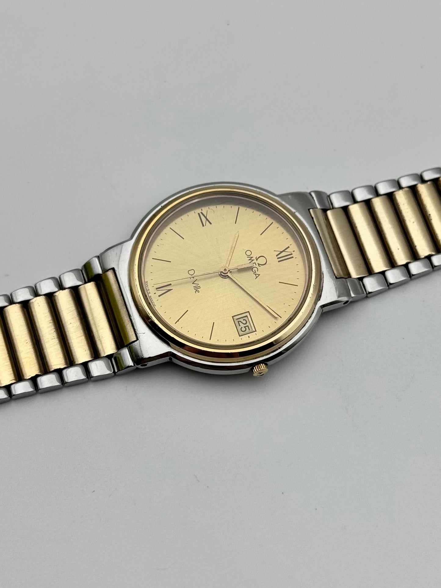 Omega De Ville Quartz Date 196.0256 - Original Bracelet