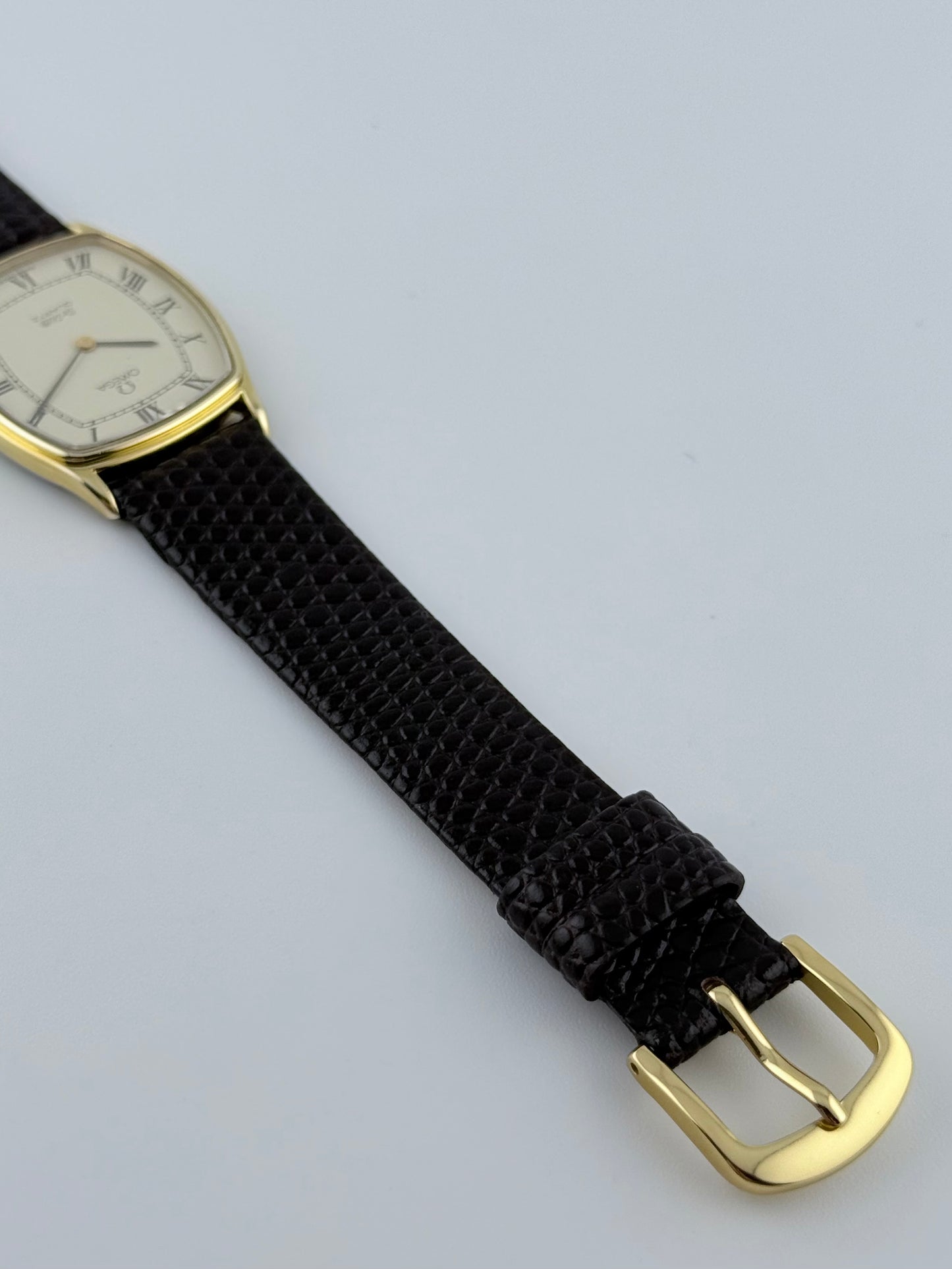 Omega DeVille Tonneau Quartz 191.0100