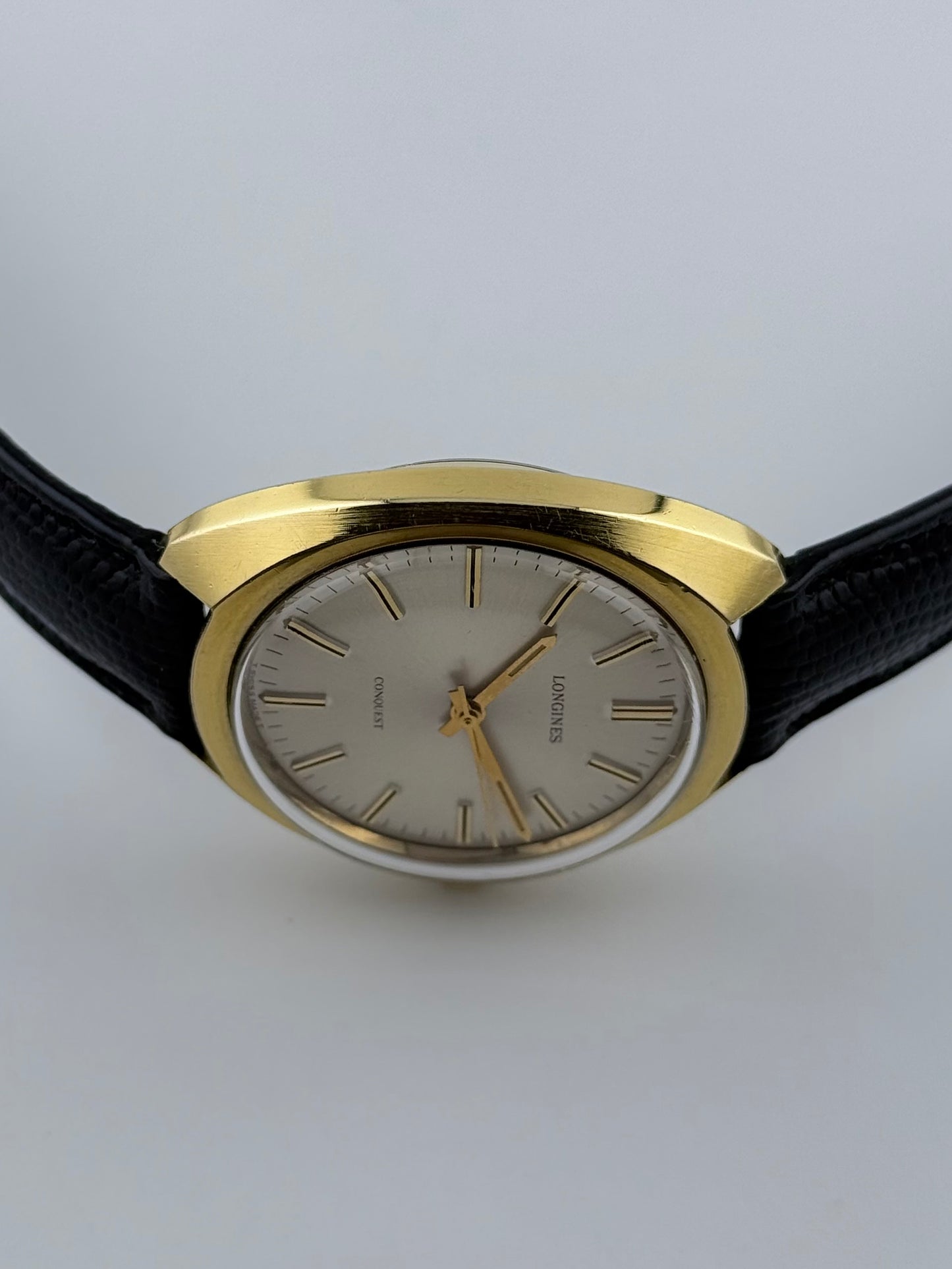 Longines Conquest Manual Wind - Sunburst Dial