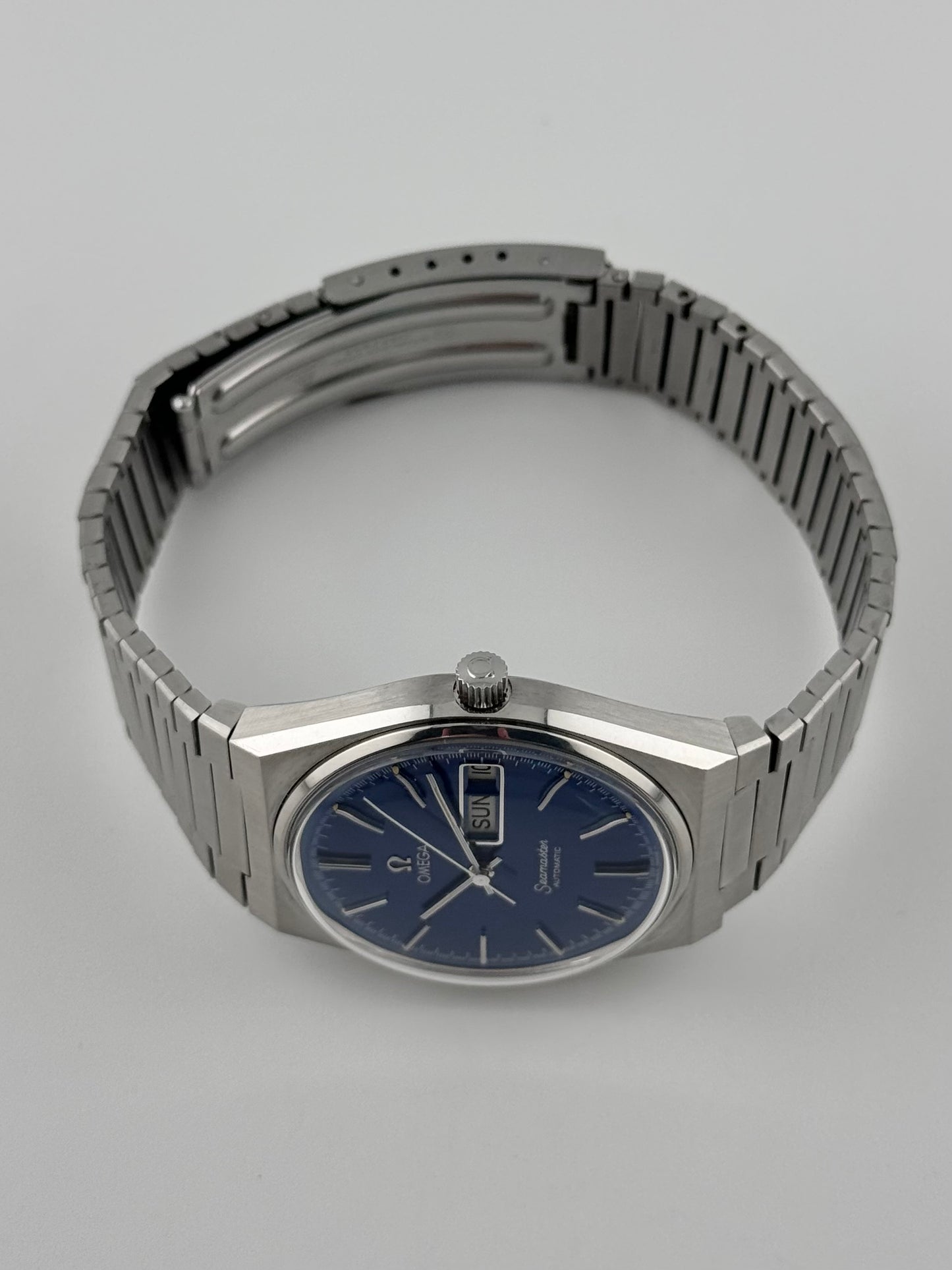 Omega Seamaster - Blue Dial - Box and Papers - 166.0215 - Rare