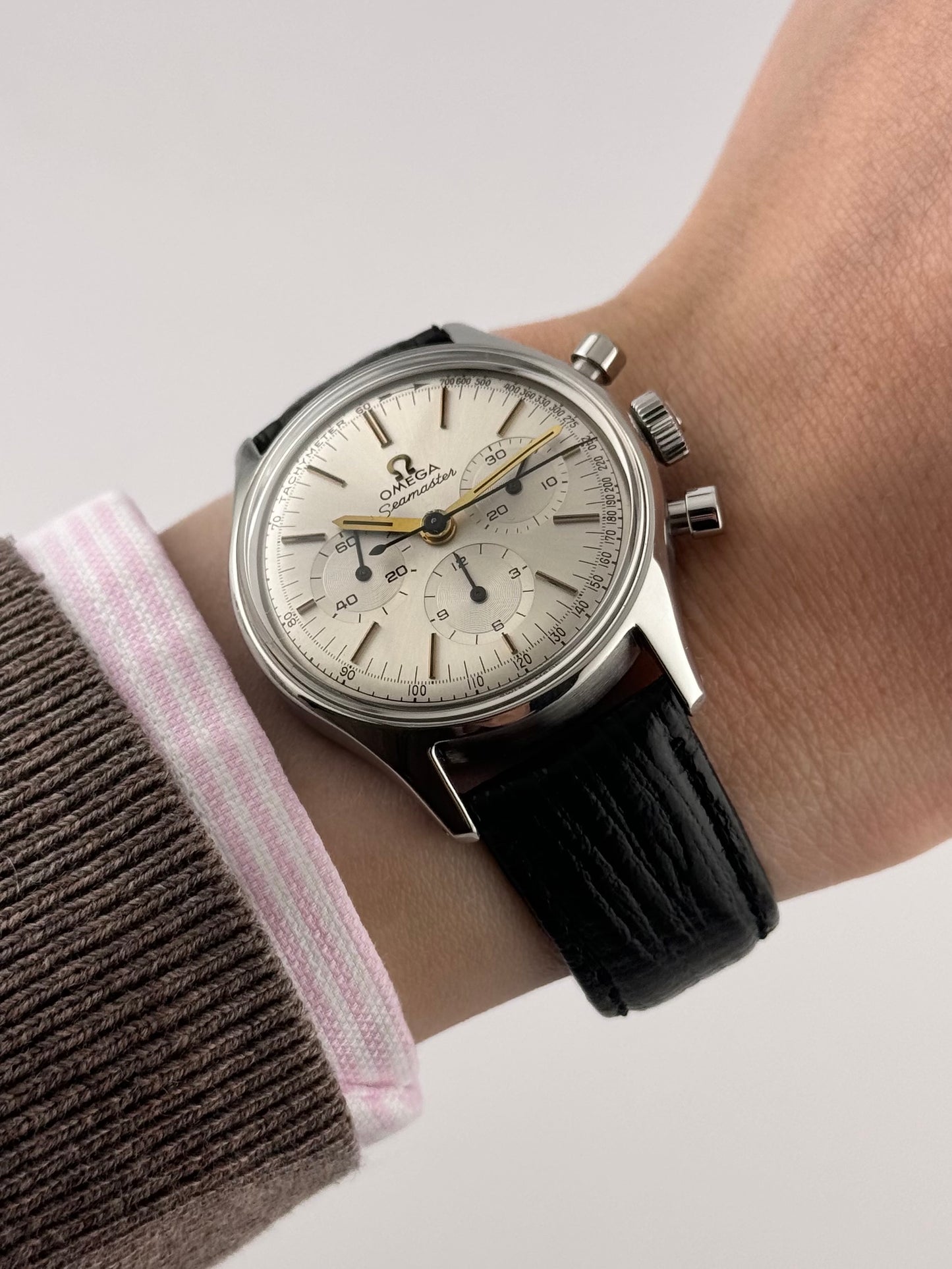 Omega Seamaster Chronograph - Extraordinarily Rare - Museum Grade - Mint Condition - Ref: 2451