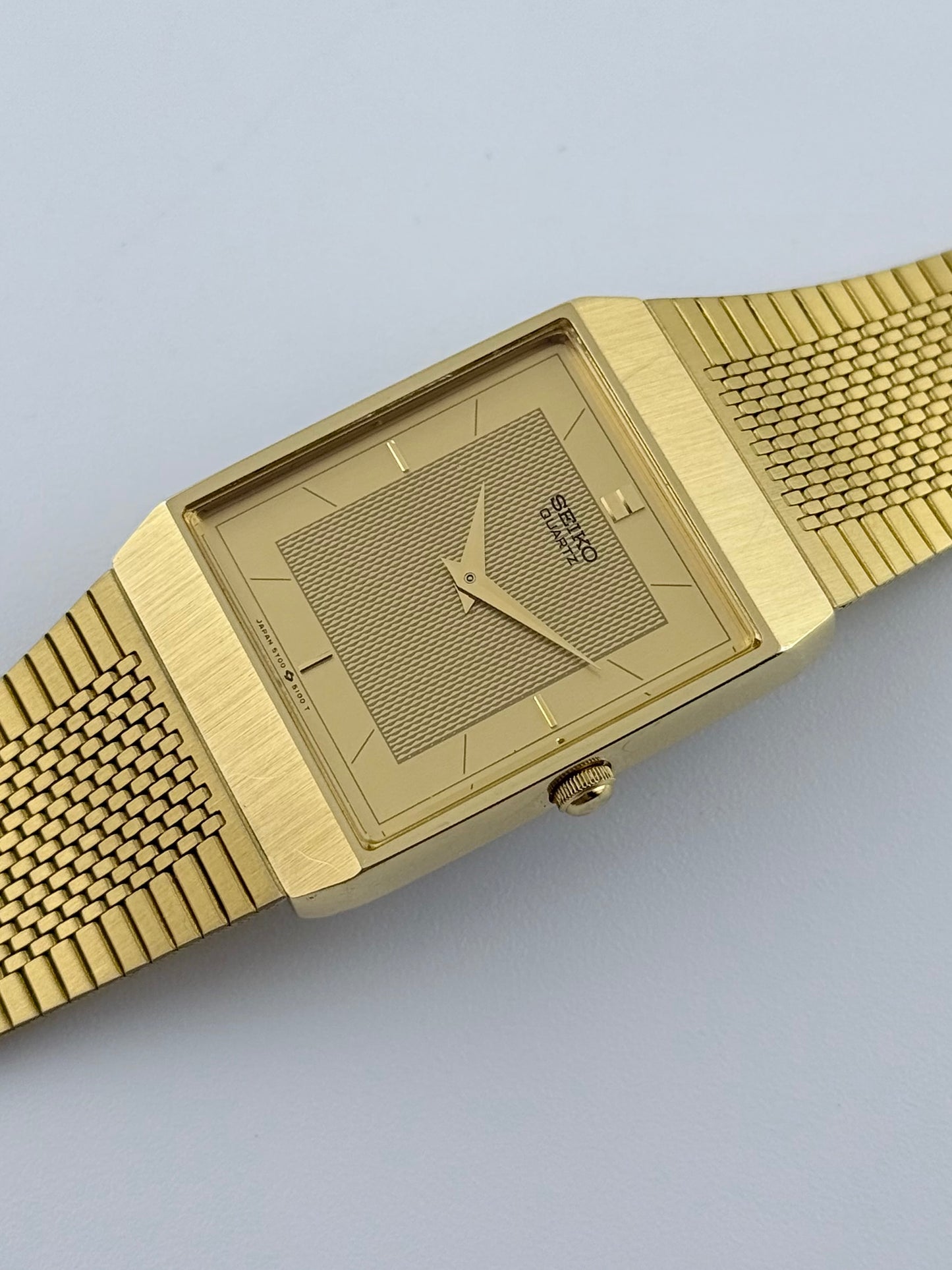 Seiko Tank Quartz 5Y00-5020