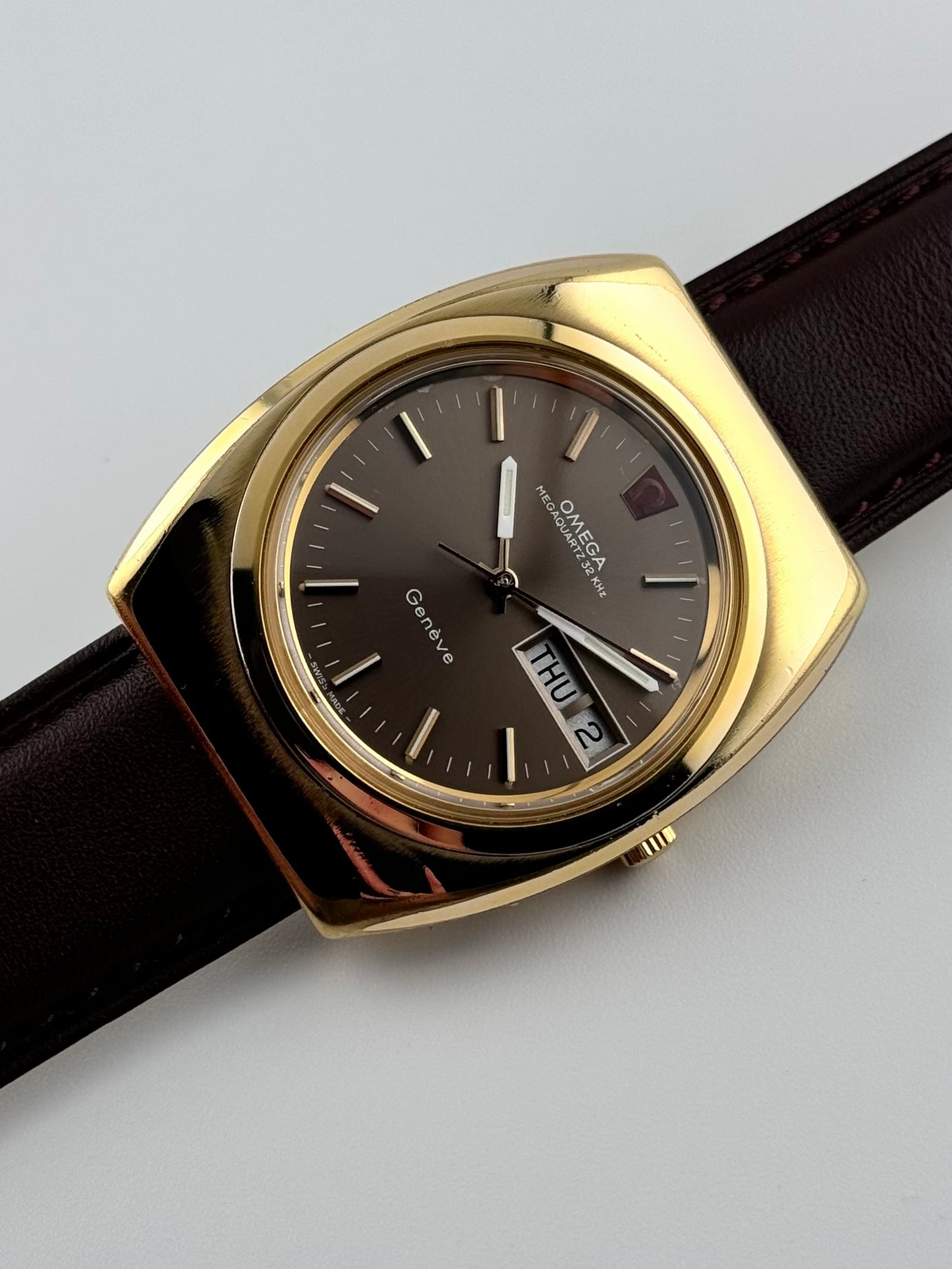 Omega Megaquartz 32 Khz 196.0030 - Rare - Box and Papers!