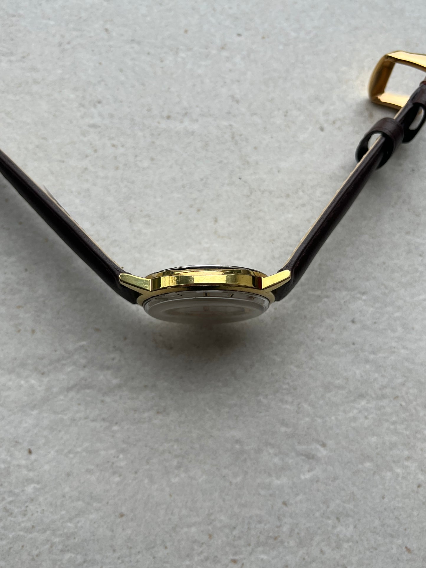 Omega Geneve Manual Wind Date 136.070