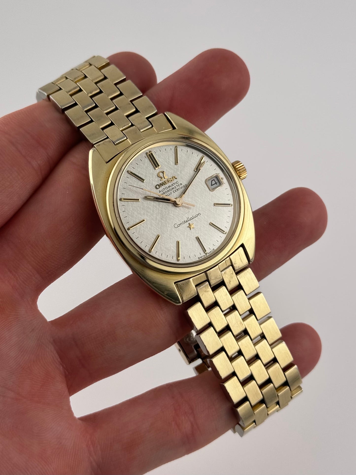 Omega Constellation Chronometer Automatic Date 168.017 - Box and Papers