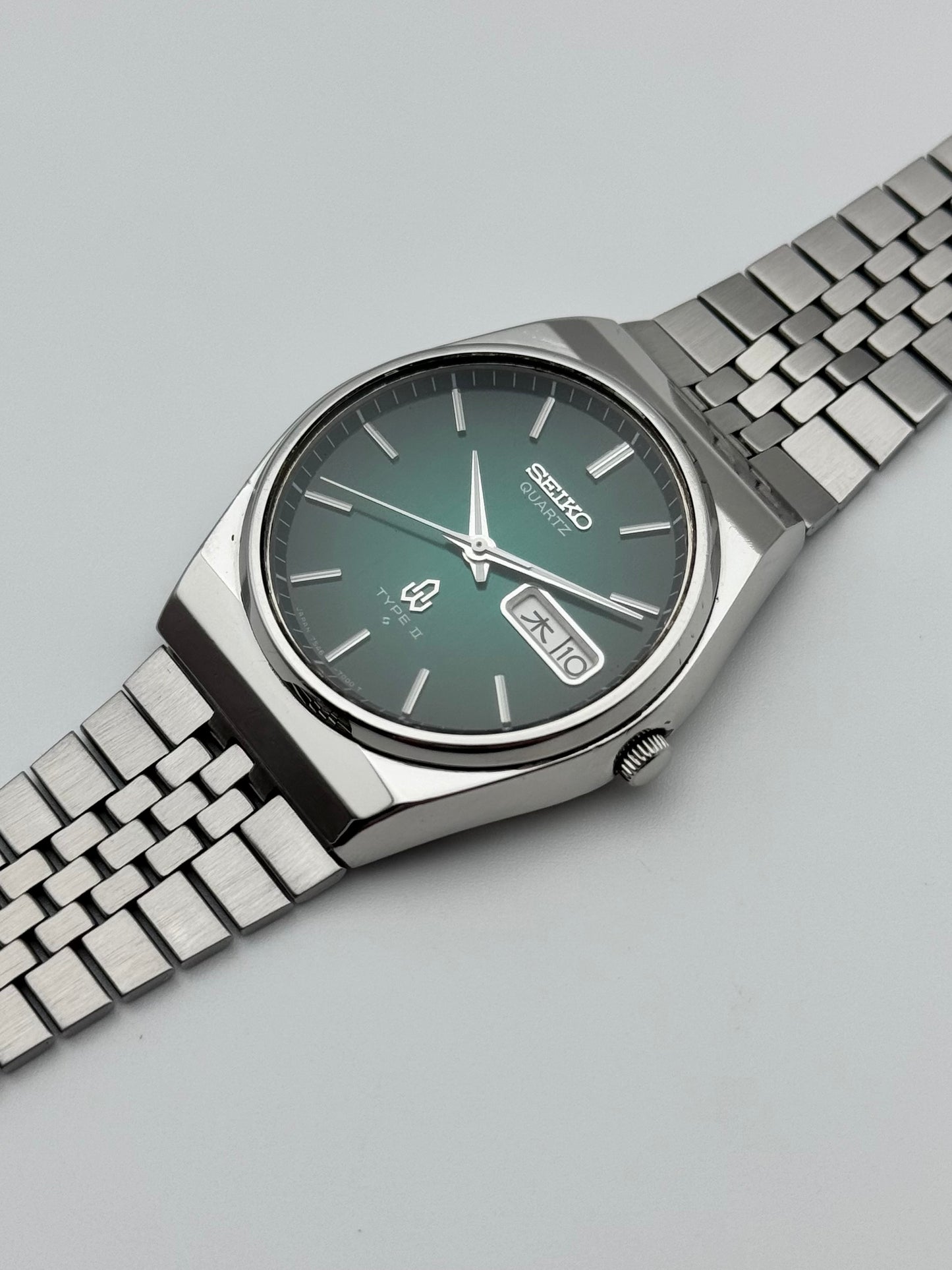 Seiko Type II Quartz JDM - Rare Green Dial - 7546-700B