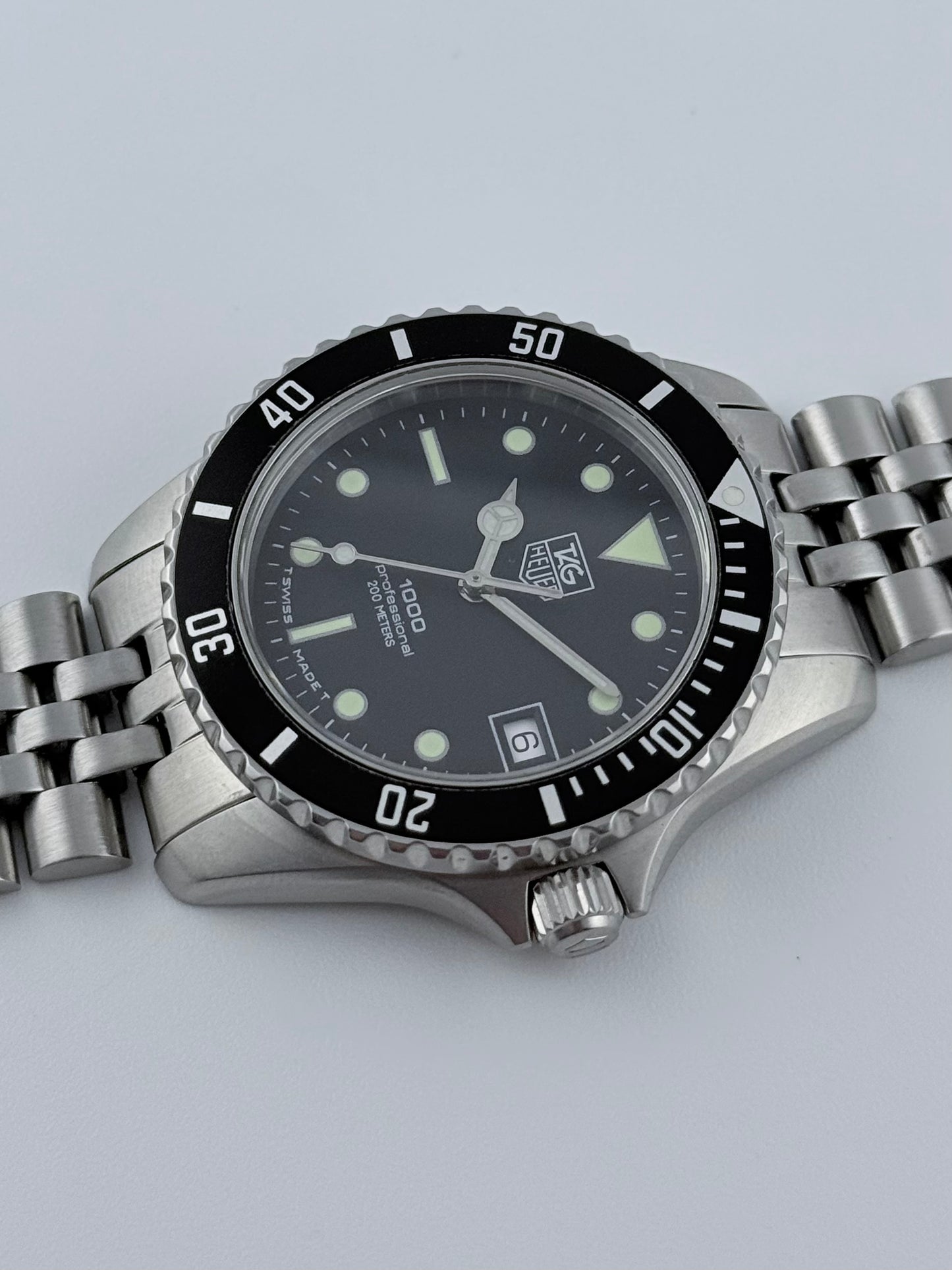 Tag Heuer Professional 1000 Quartz Date 200m 980.013B