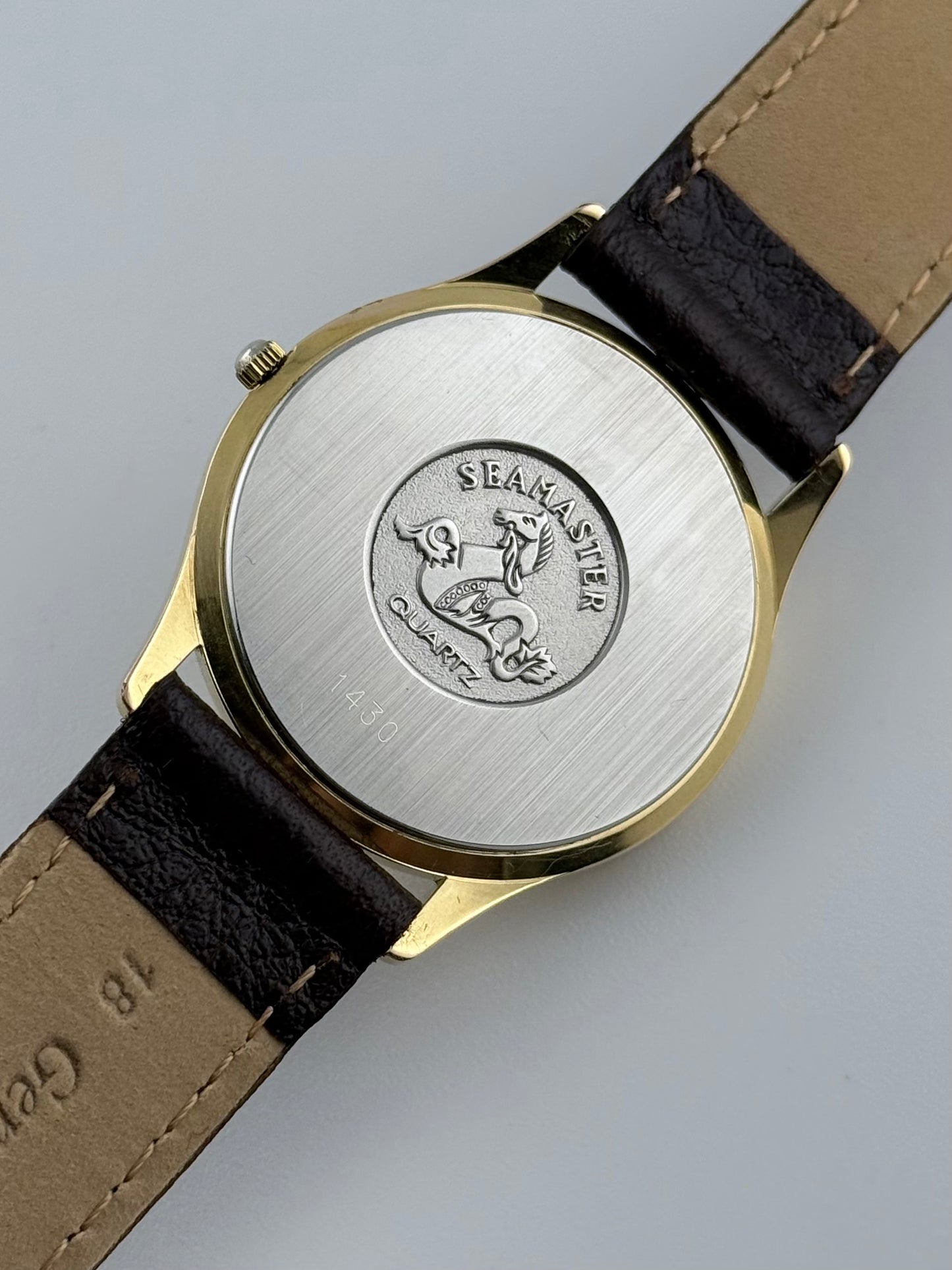 Omega Seamaster Quartz Date 196.0251 - Hobnail Dial