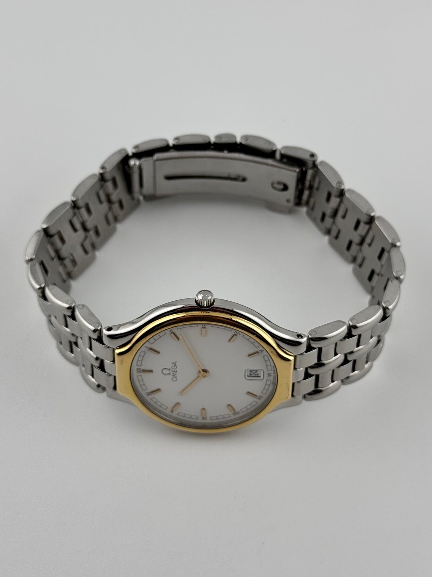 Omega De Ville Quartz Date 396.1016 with Papers