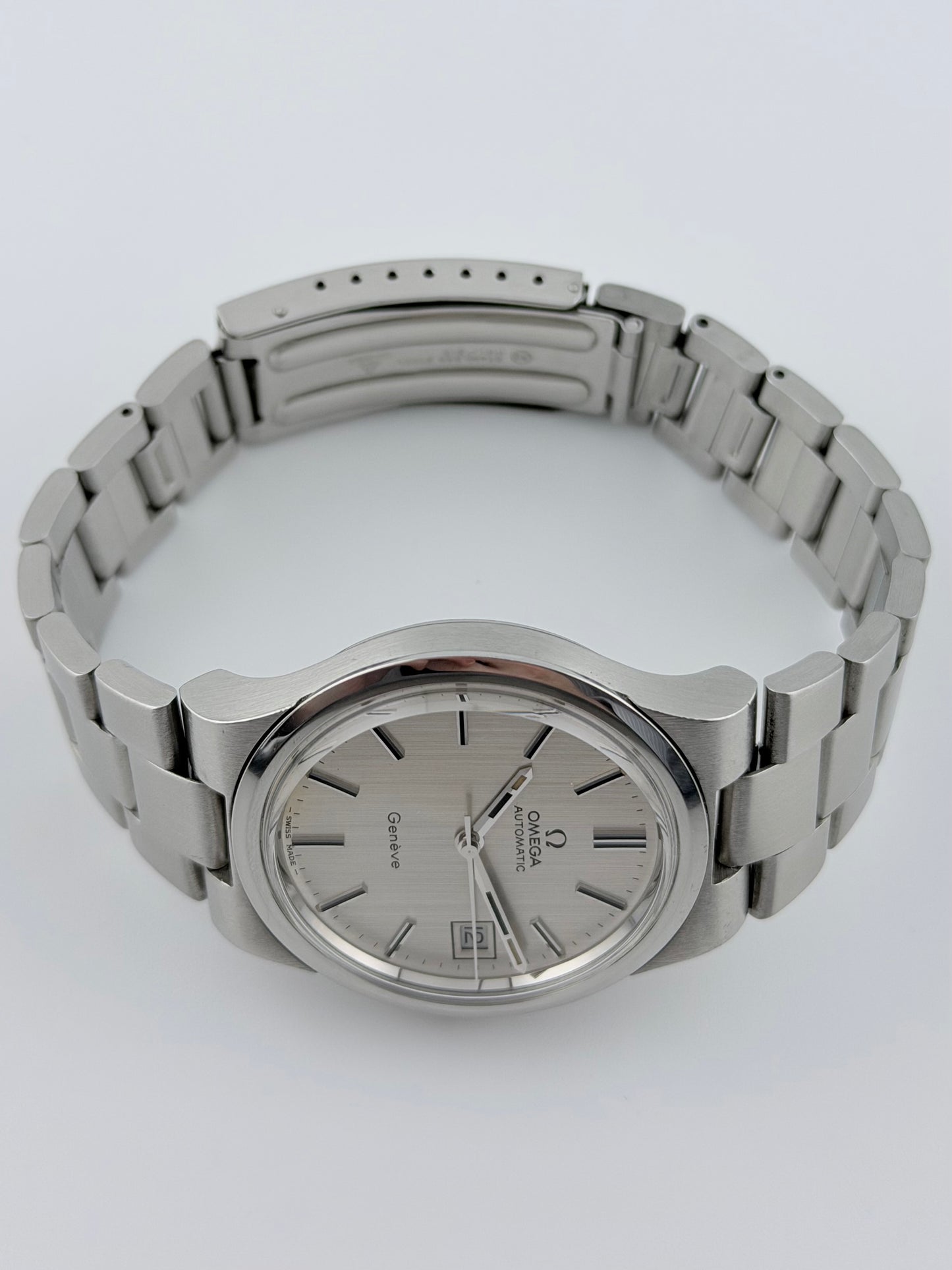 Omega Geneve Automatic Date 166.0173