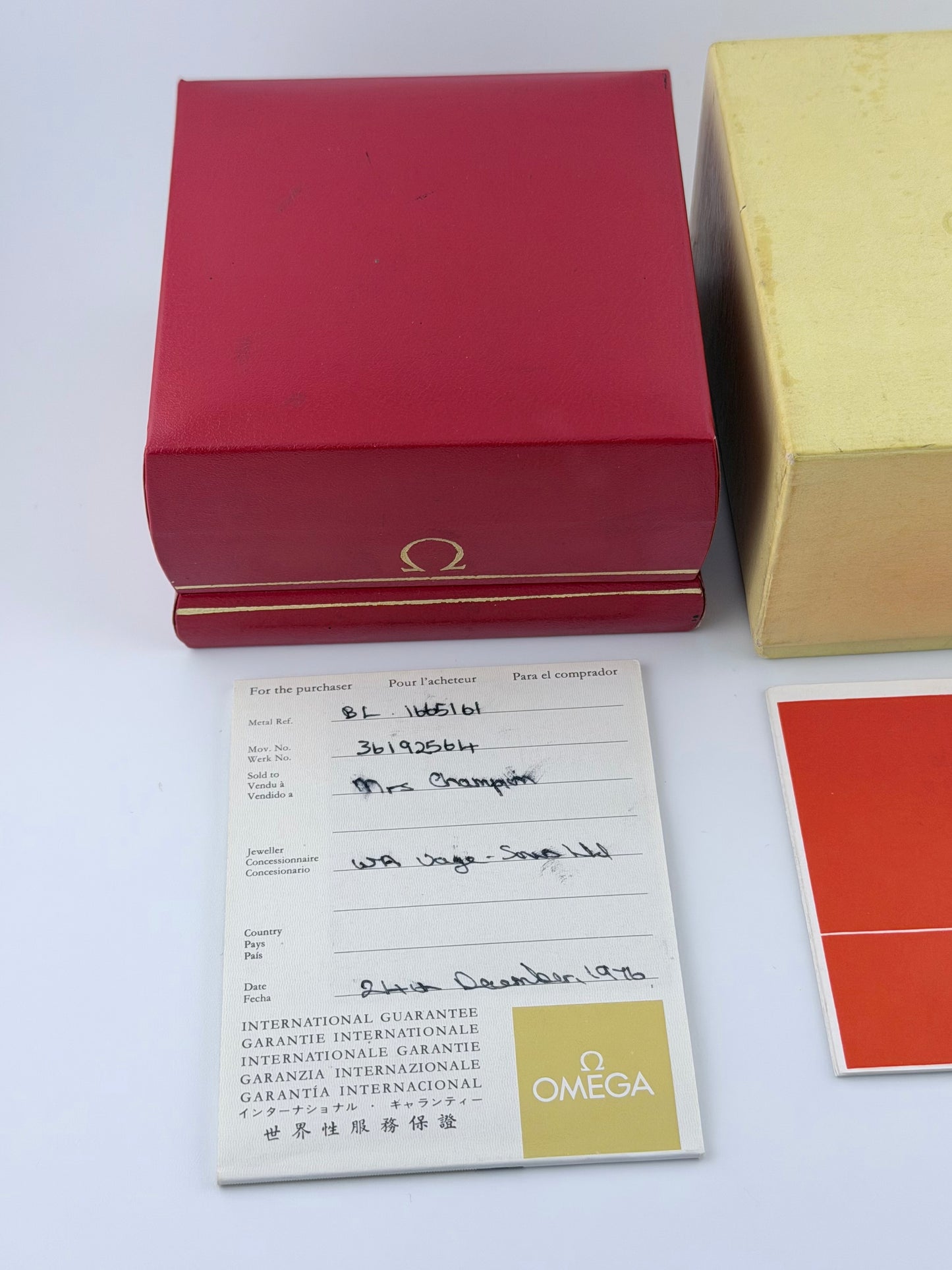 Omega De Ville Automatic Date 166.5161 - 9ct Solid Gold - Box and Papers!