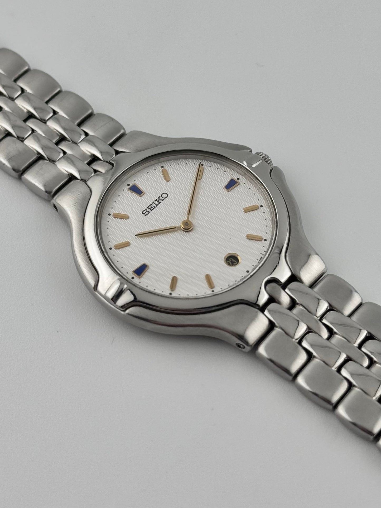 Seiko Presage Quartz Date 5E29-6B80 Rare Dial