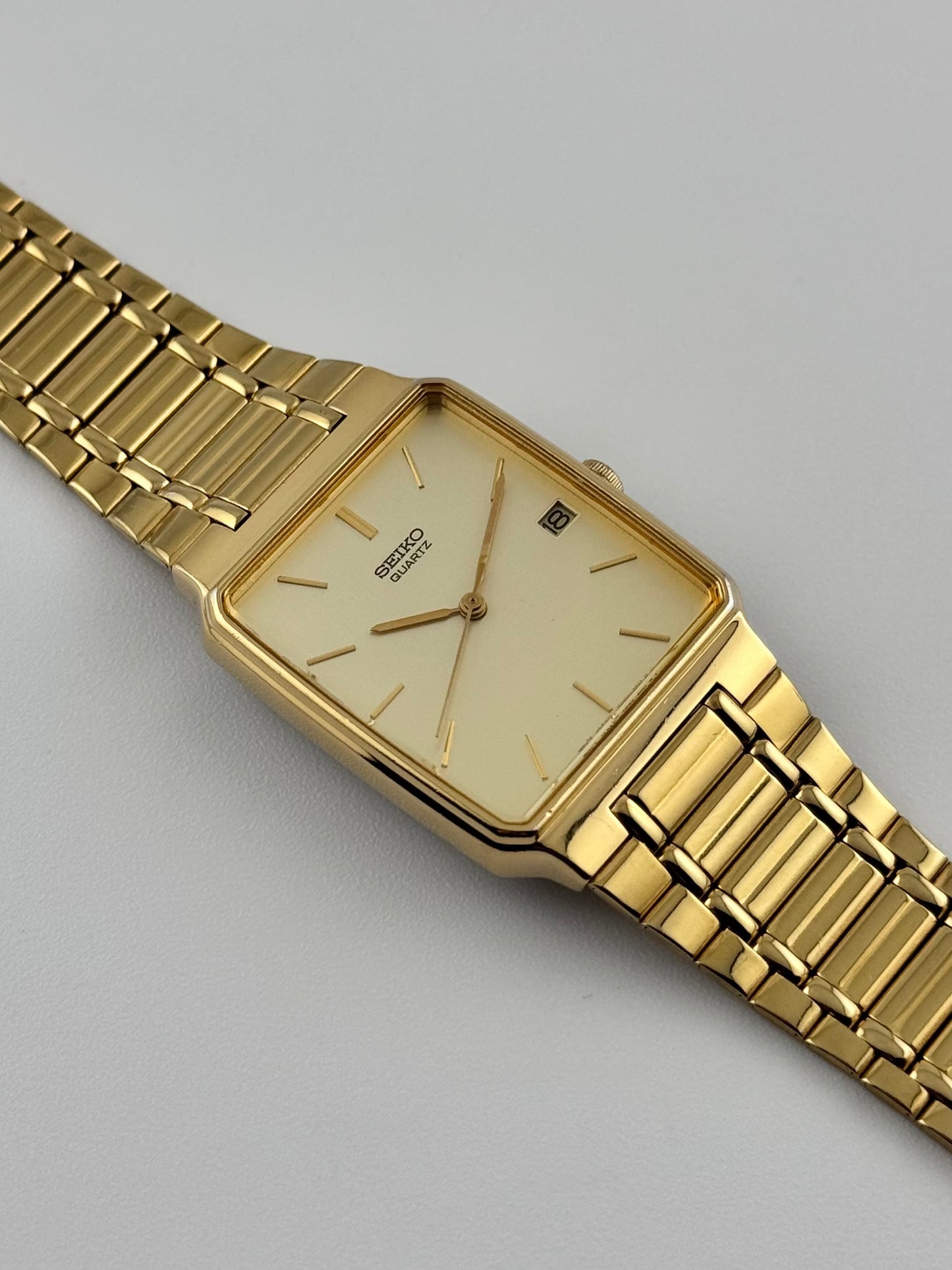 Seiko Tank Quartz Date - 7N22-5061